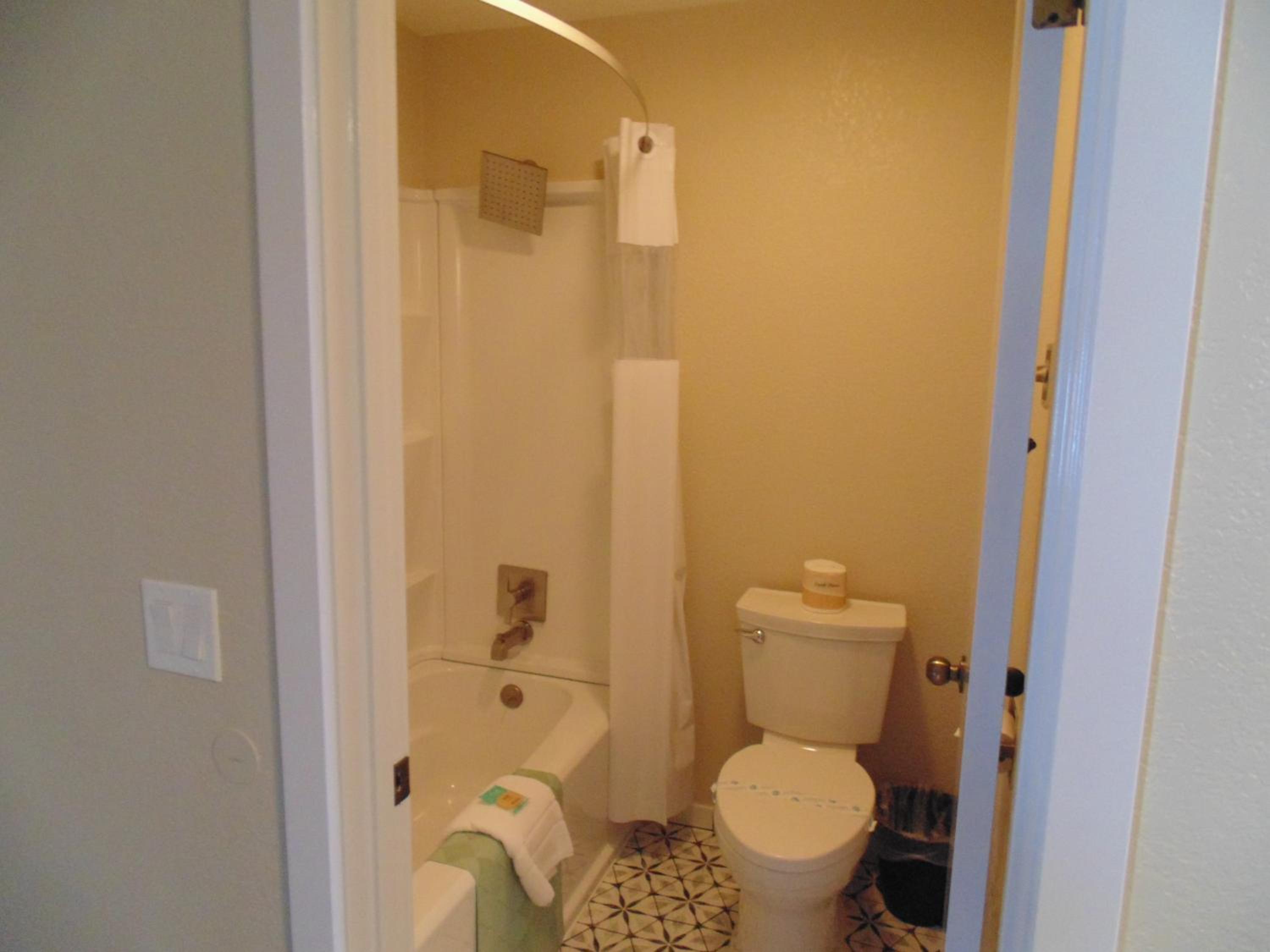 King Room with Balcony photo 3