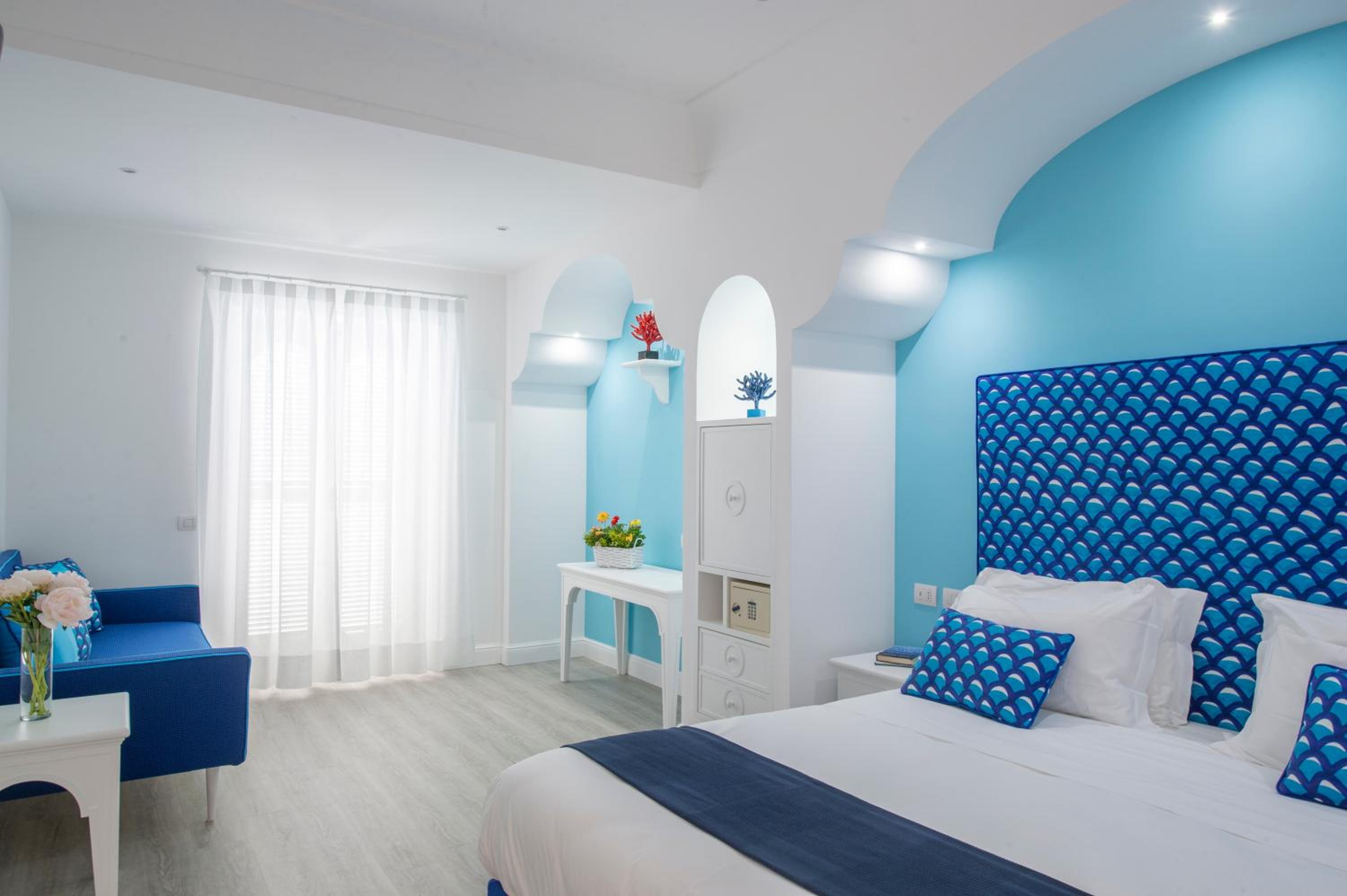 Standard Quadruple Room No Sea View - Photo 1