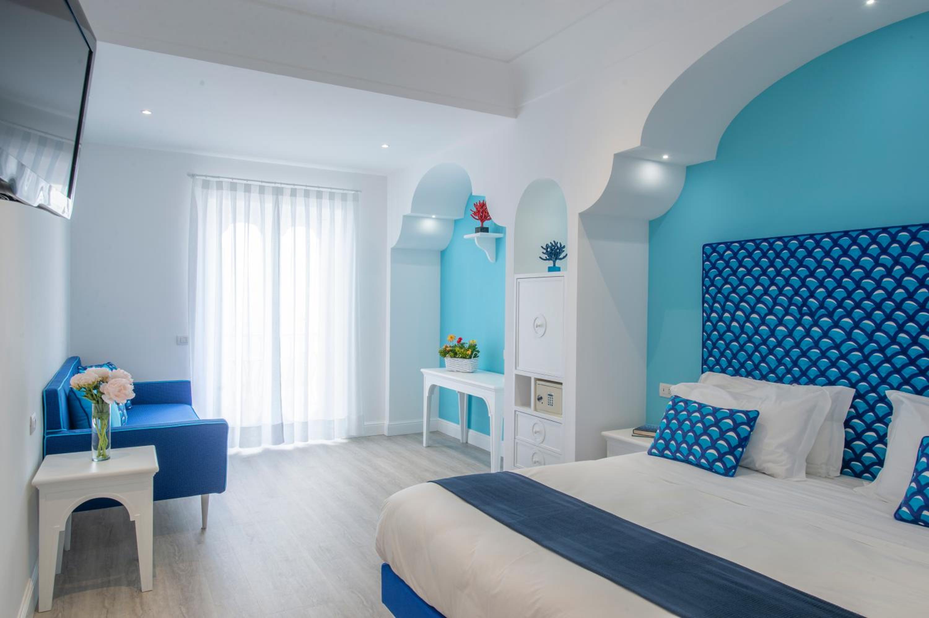 Standard Quadruple Room No Sea View - Photo 8
