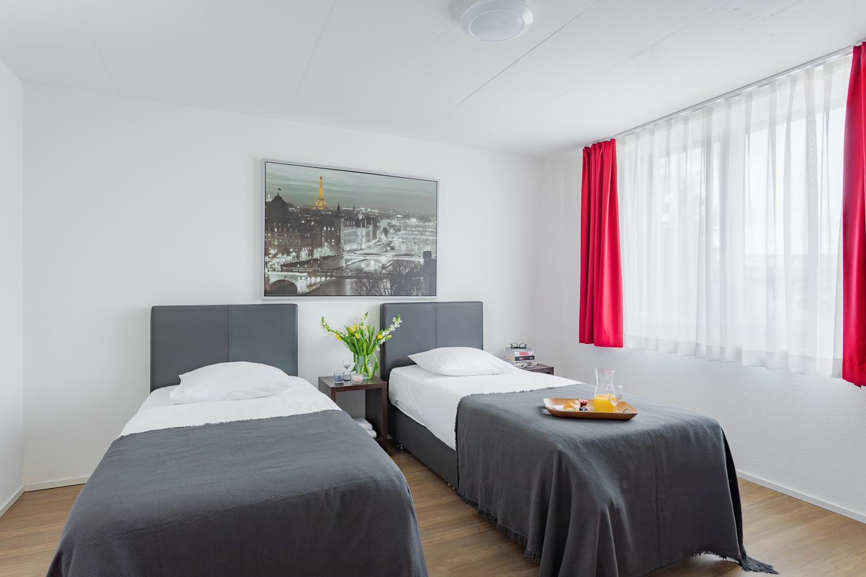 Suite photo 1