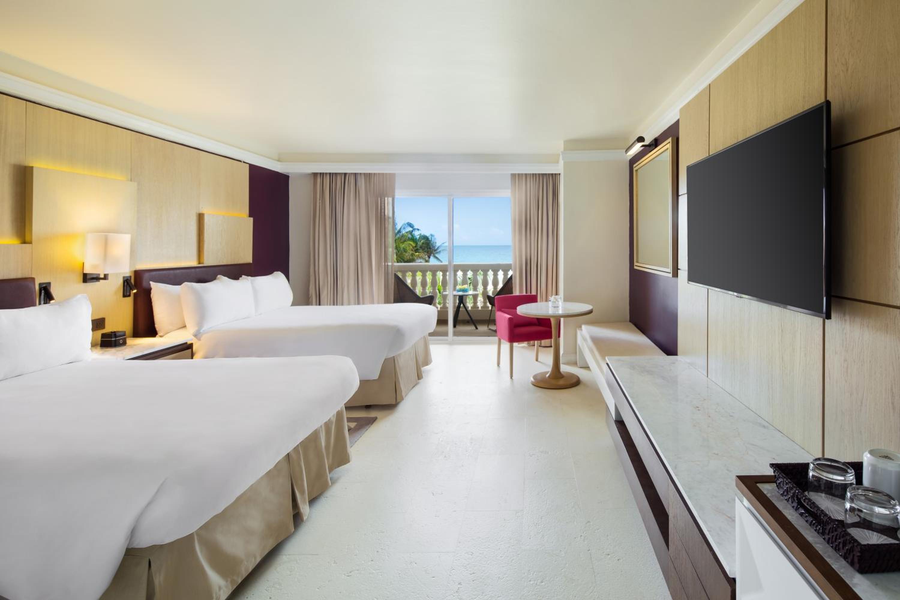 Double Room - Oceanfront photo 2