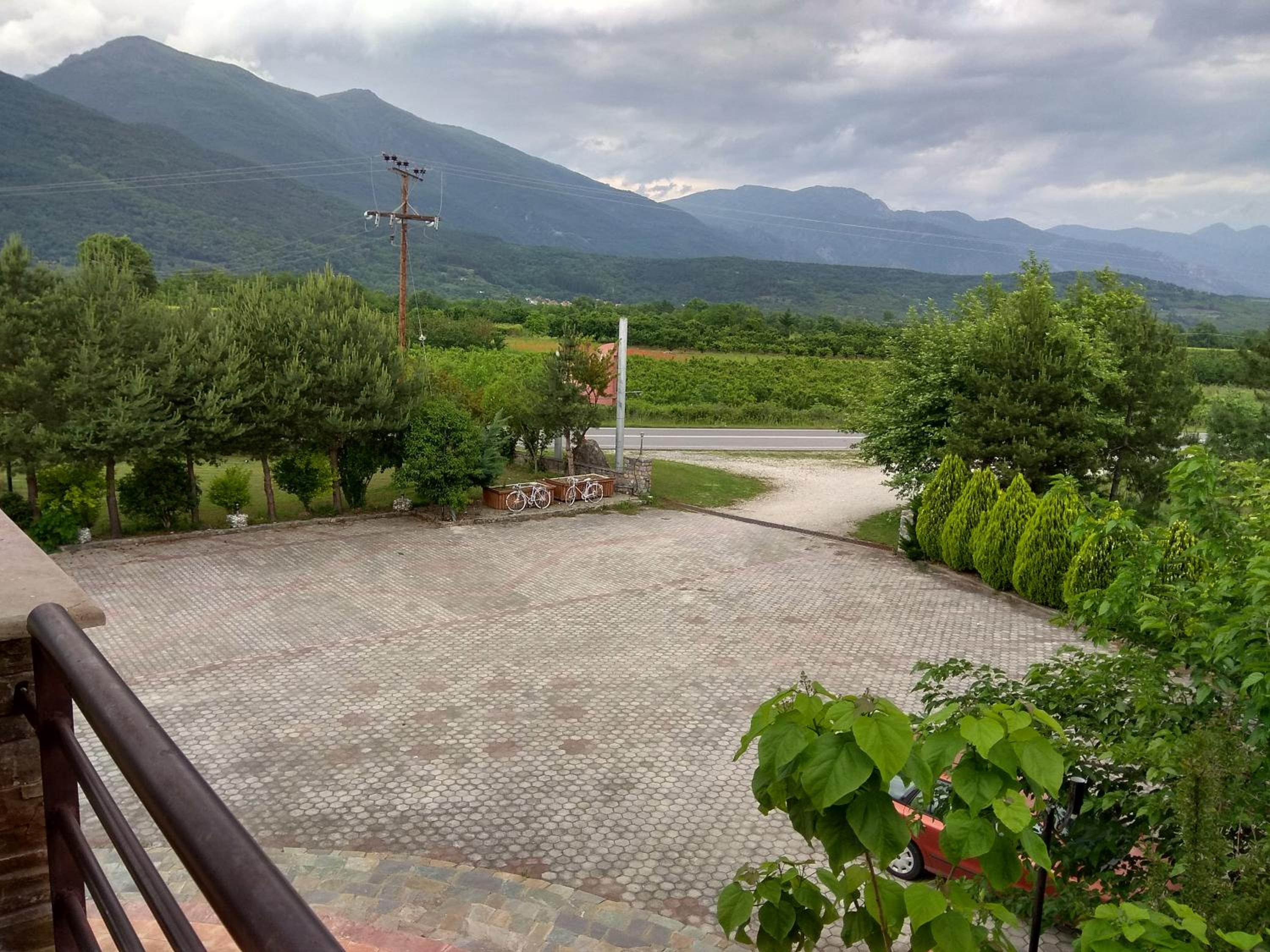 Double Room with Mountain View - Photo 9