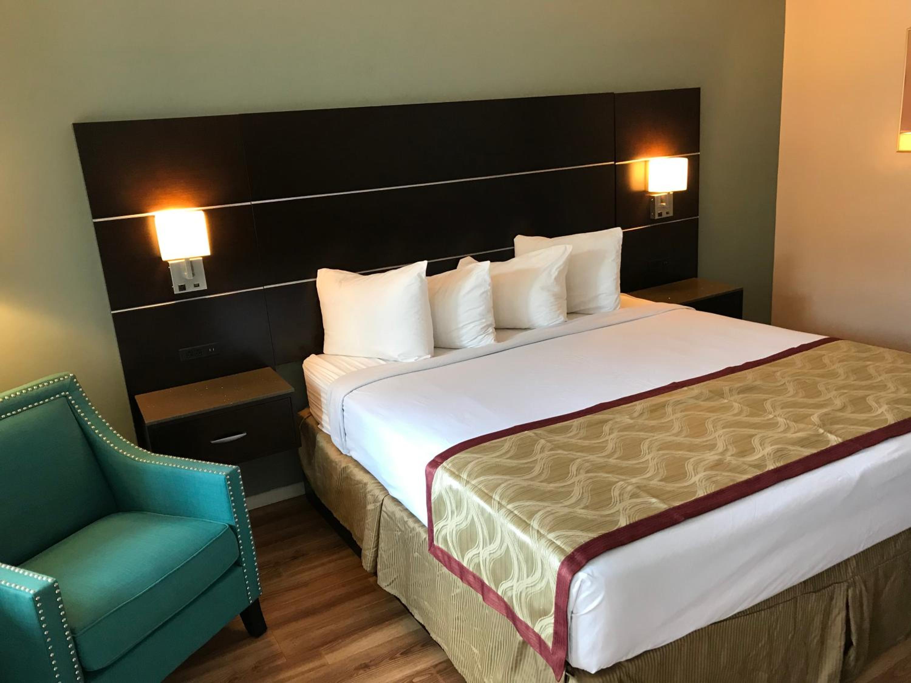 King Room - Disability Access - Non-Smoking