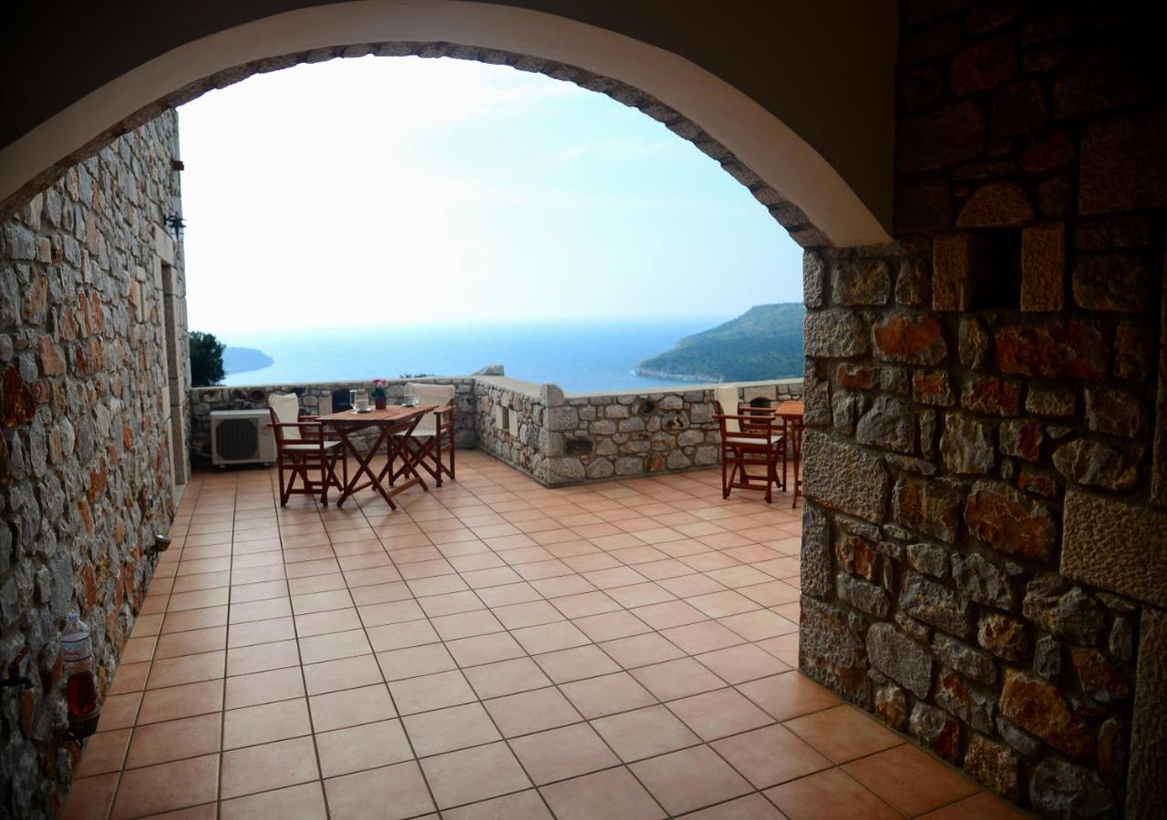 King Suite with Sea View - Photo 9