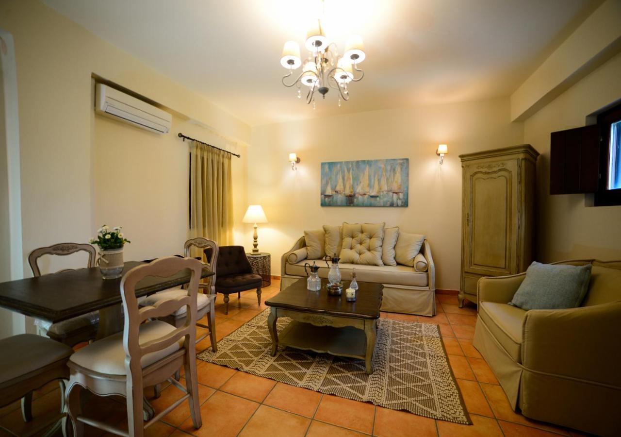 King Suite with Sea View - Photo 16