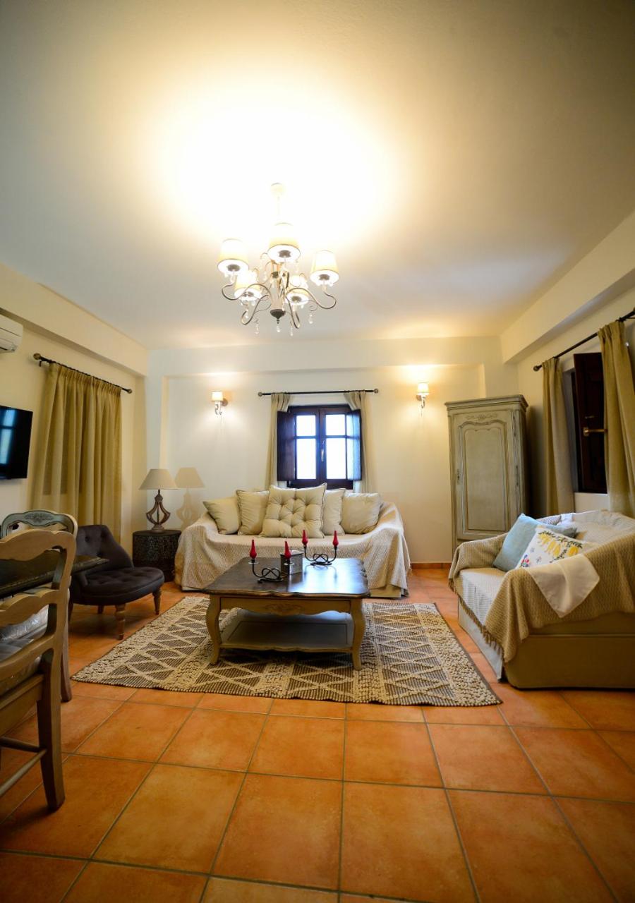 Queen Suite with Sea View - Photo 9