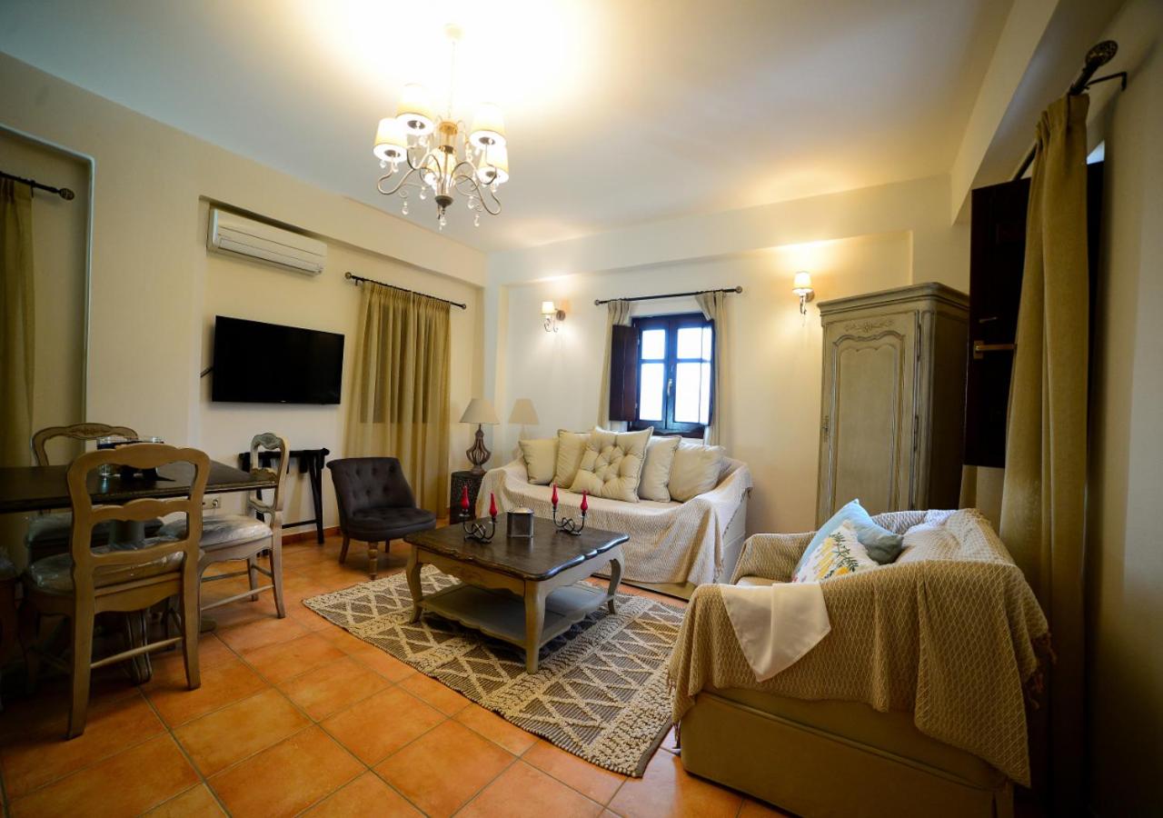 Queen Suite with Sea View - Photo 8
