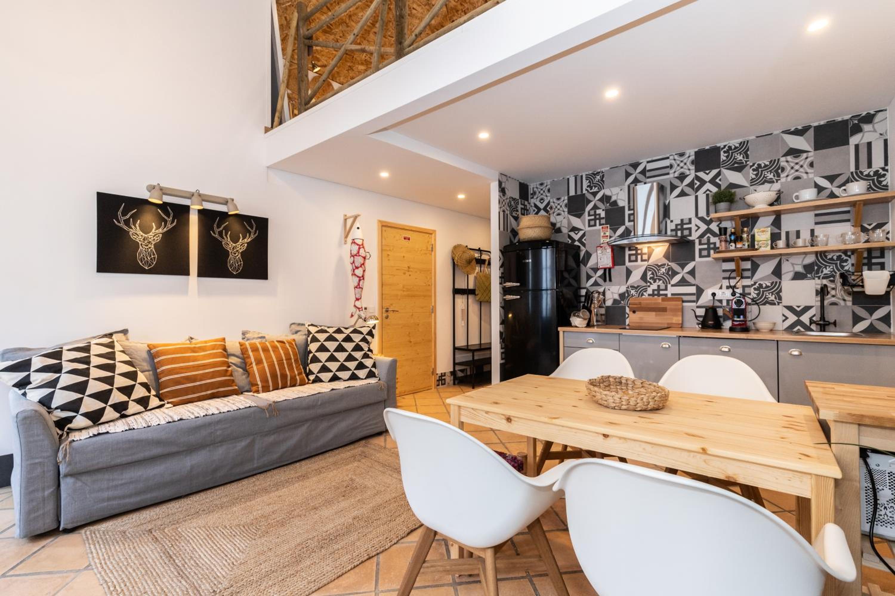 One-Bedroom Apartment - Photo 18