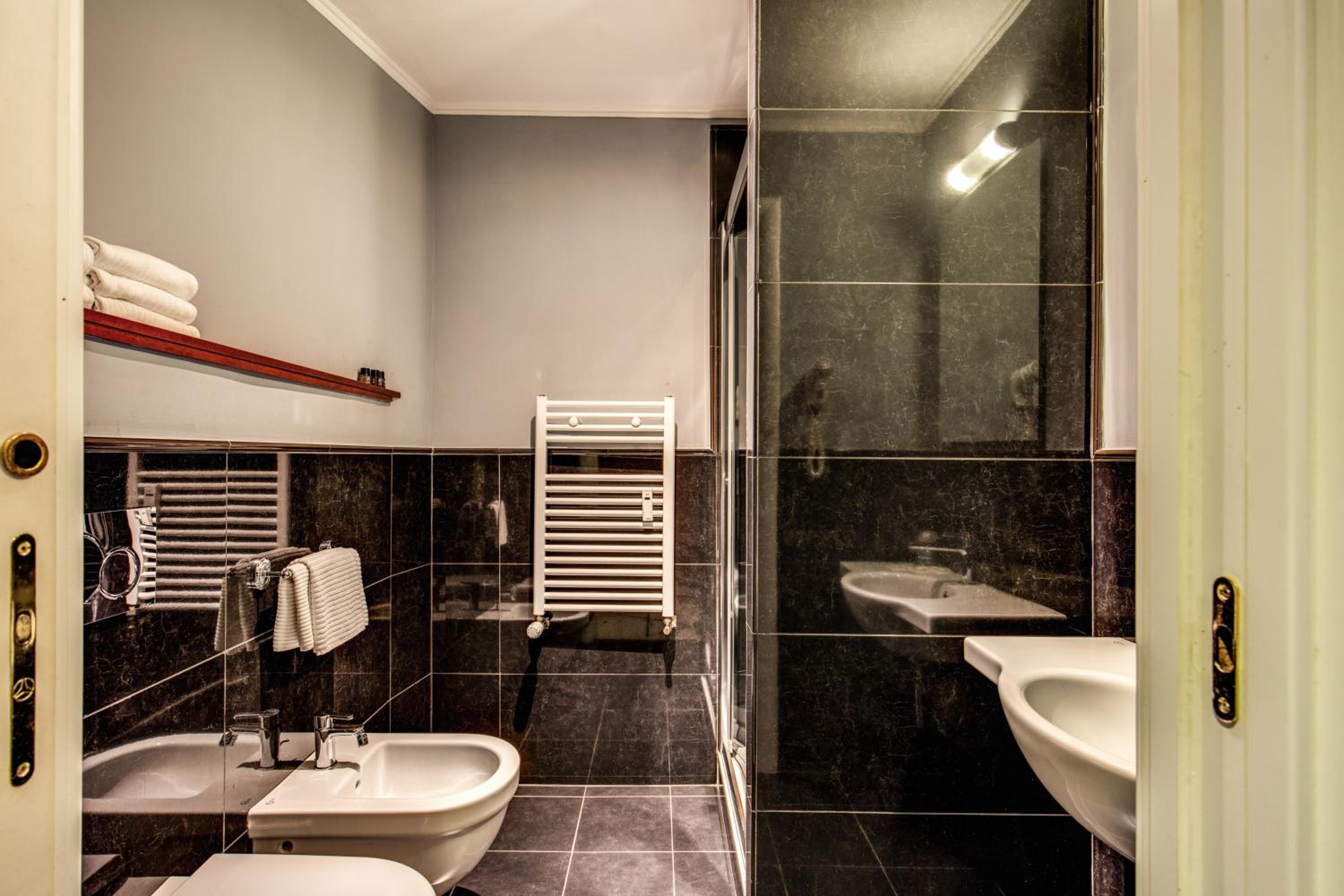 Triple Room - Photo 7