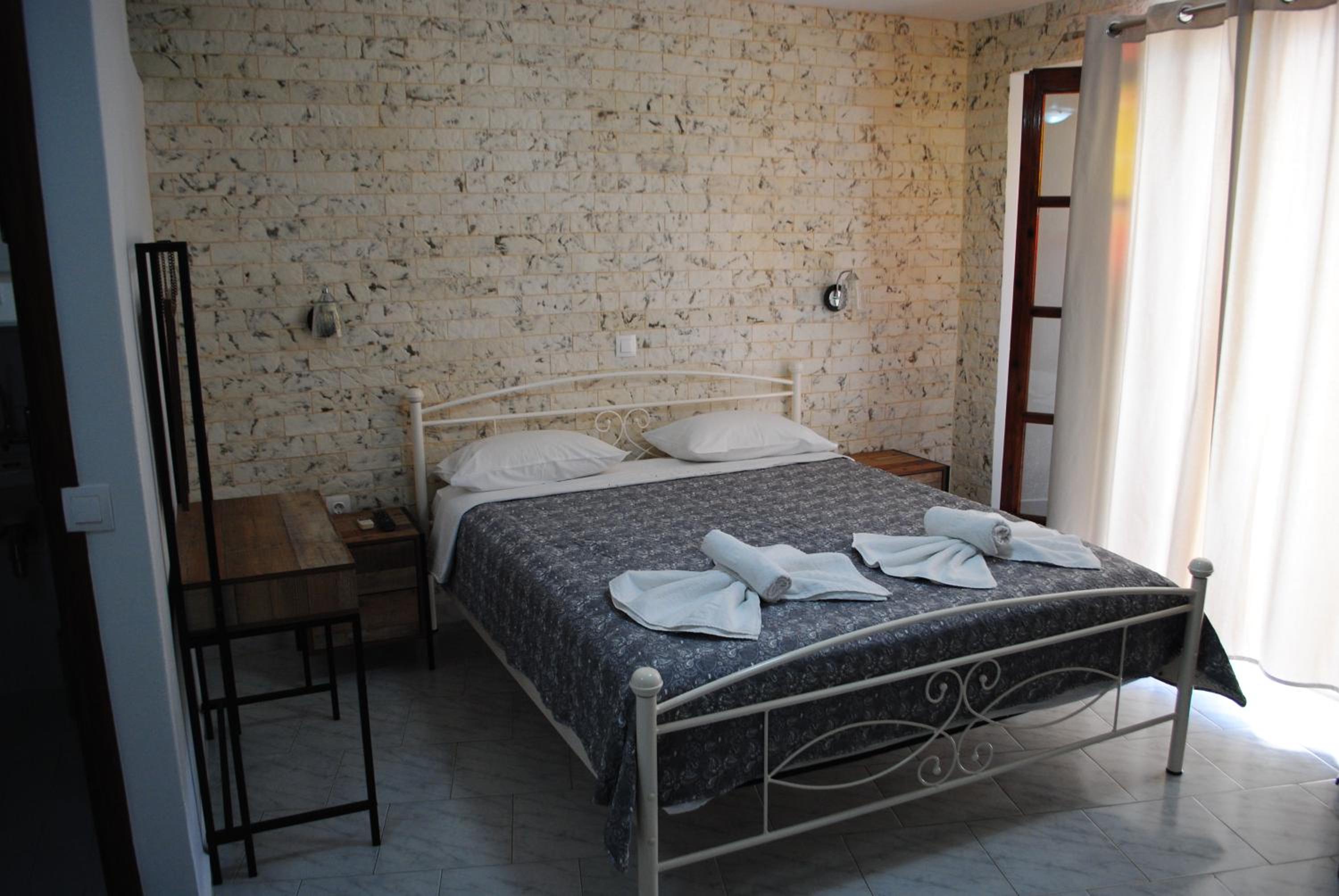 Studio Apartment with Sea View