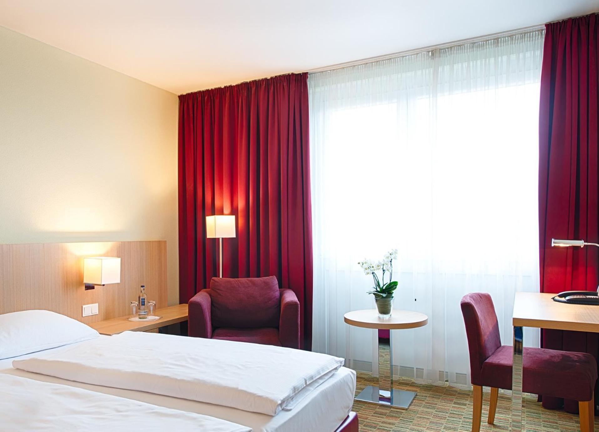 Superior Twin Room - Photo 1