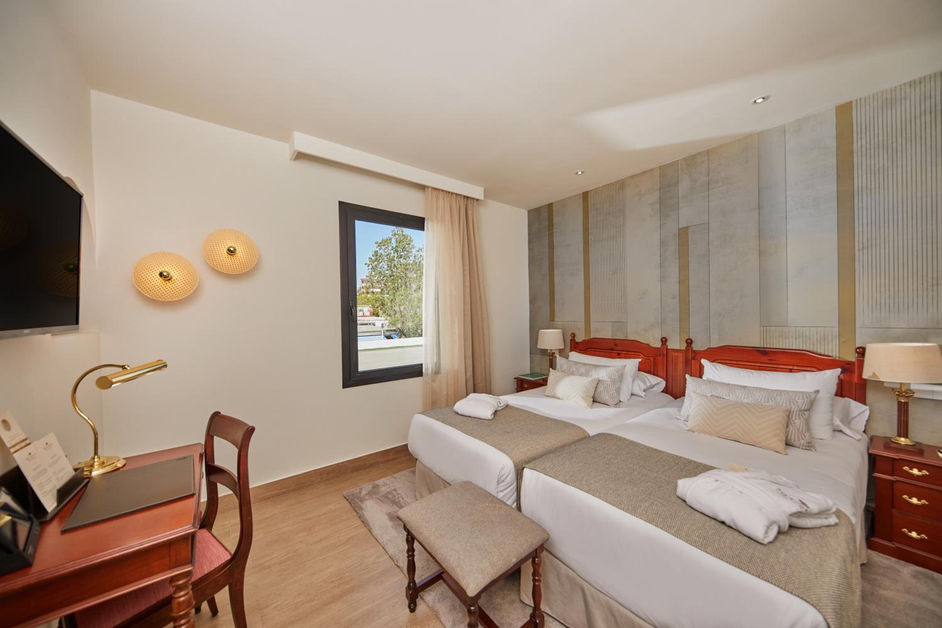 Classic Double Room