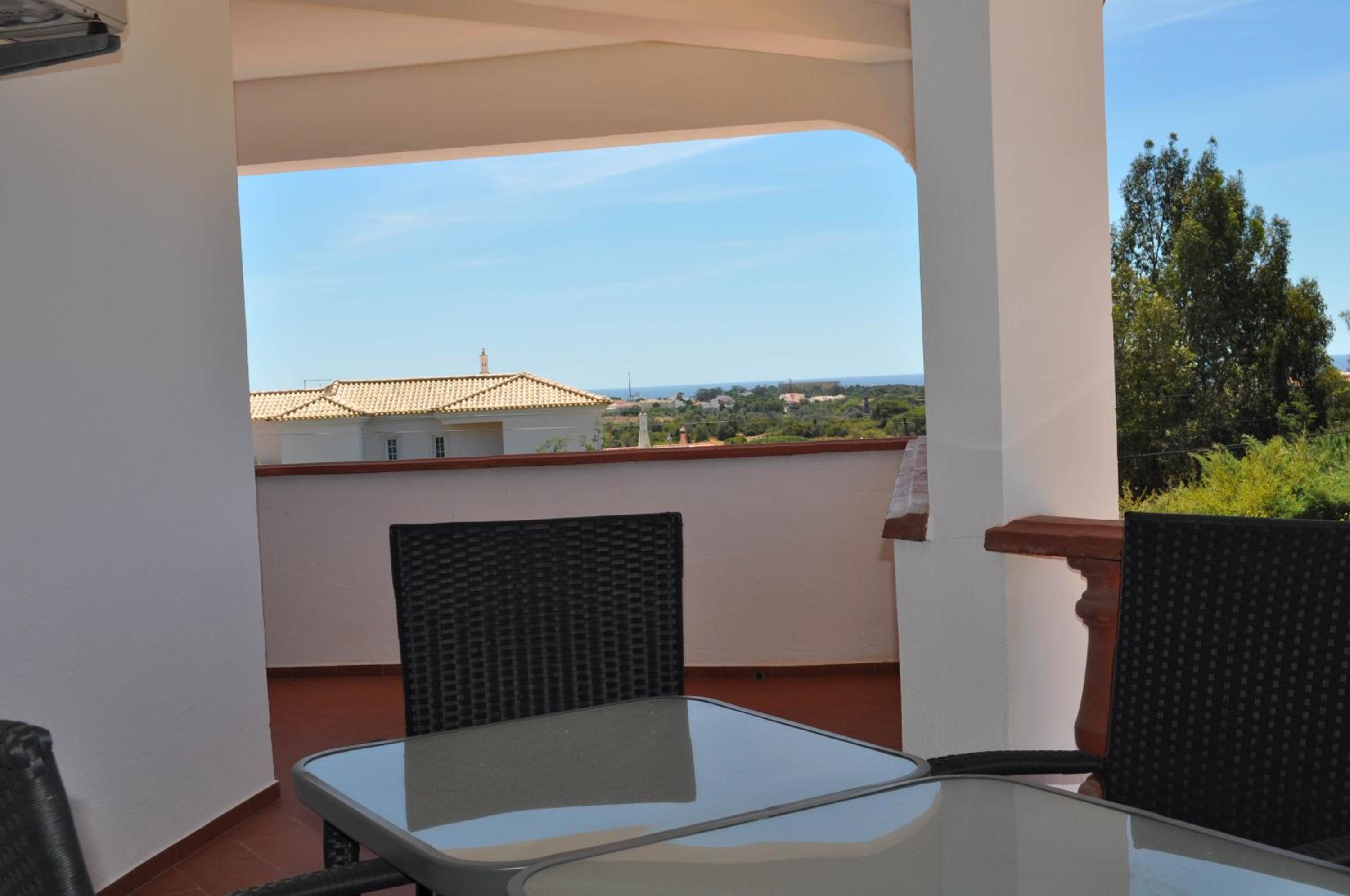 Apartment with Sea View - Photo 2