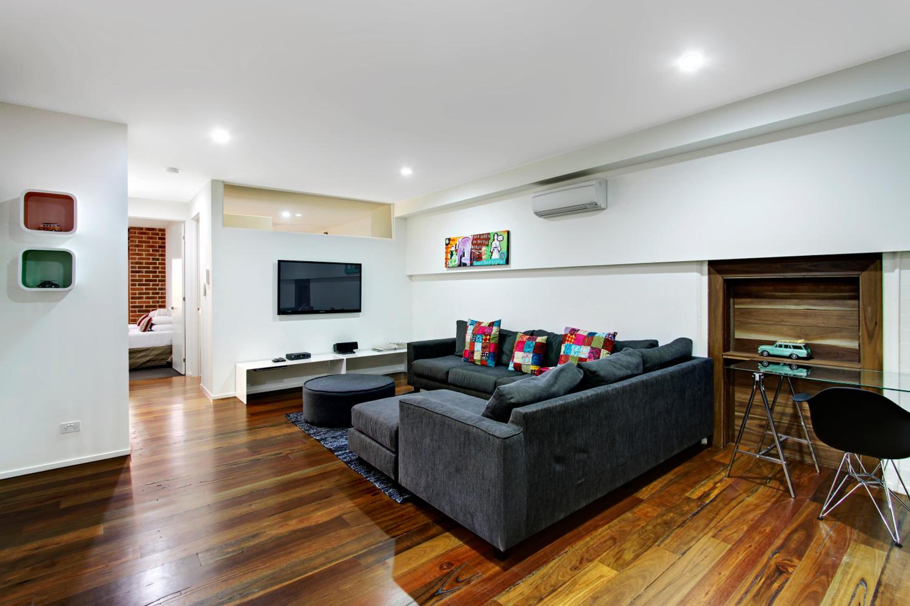Luxury Three-Bedroom Apartment - Butter Factory Warehouse #9 photo 2