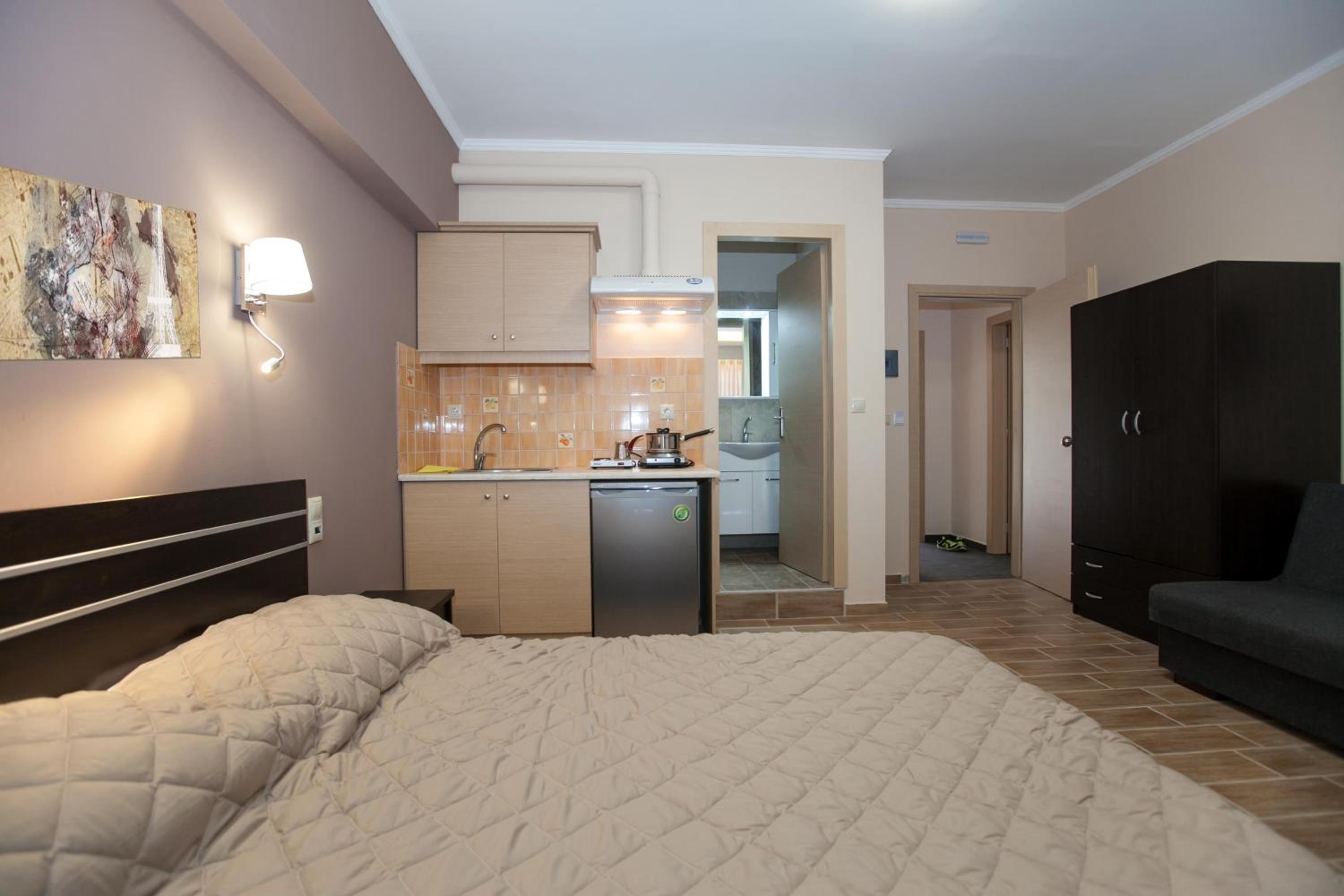 Studio Apartment with Sea View - Photo 4