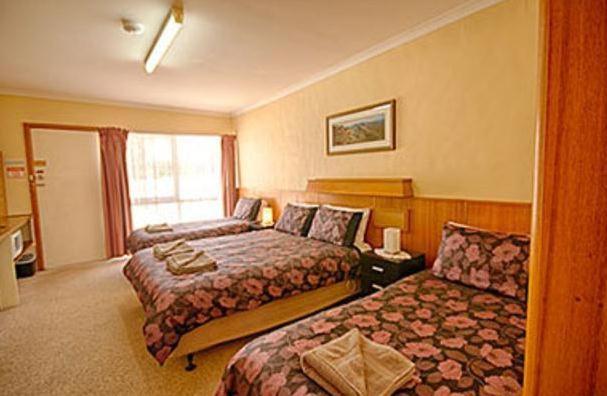 Family Room photo 1