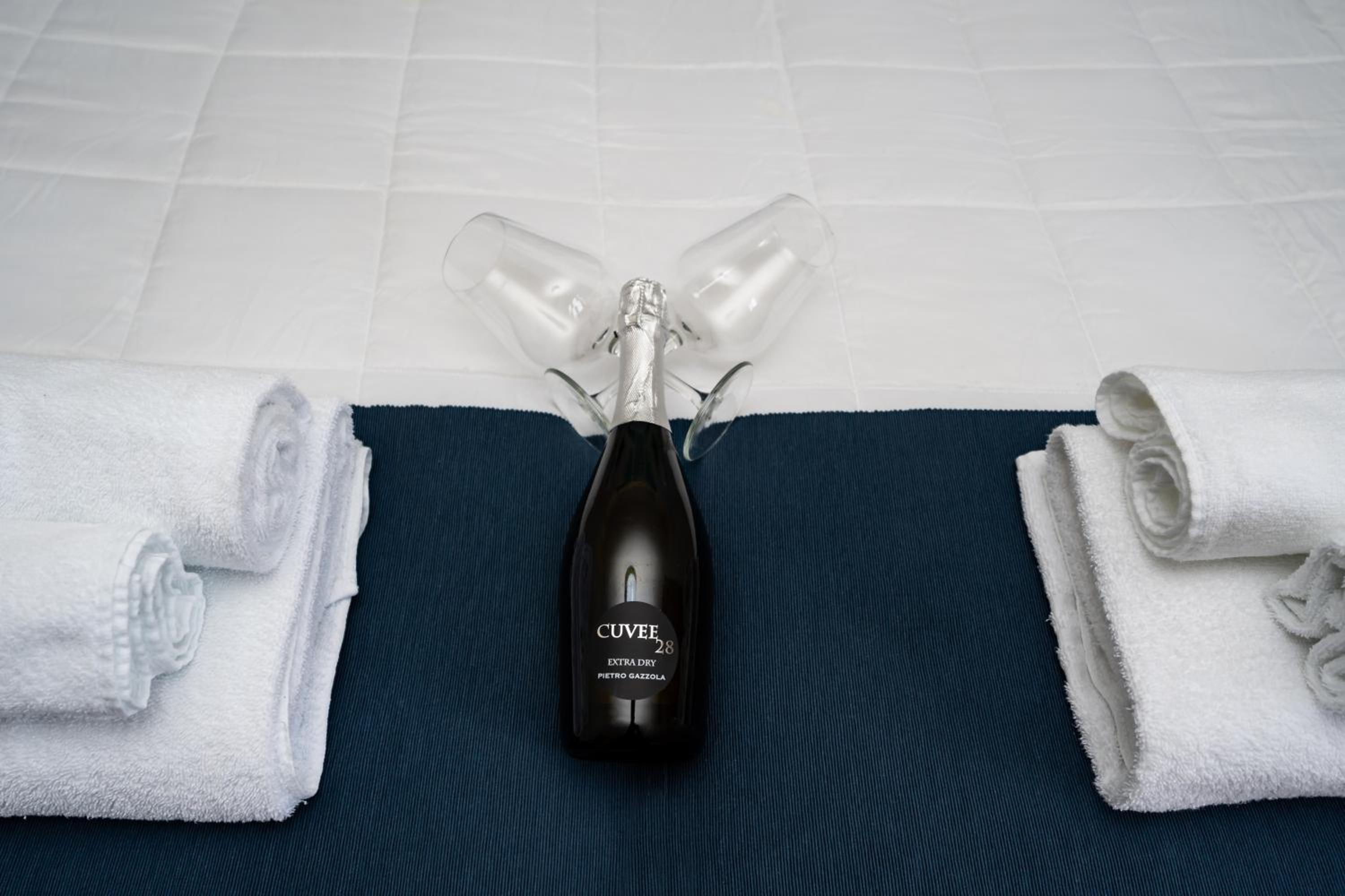 Deluxe Double or Twin Room with Sea View - Photo 5