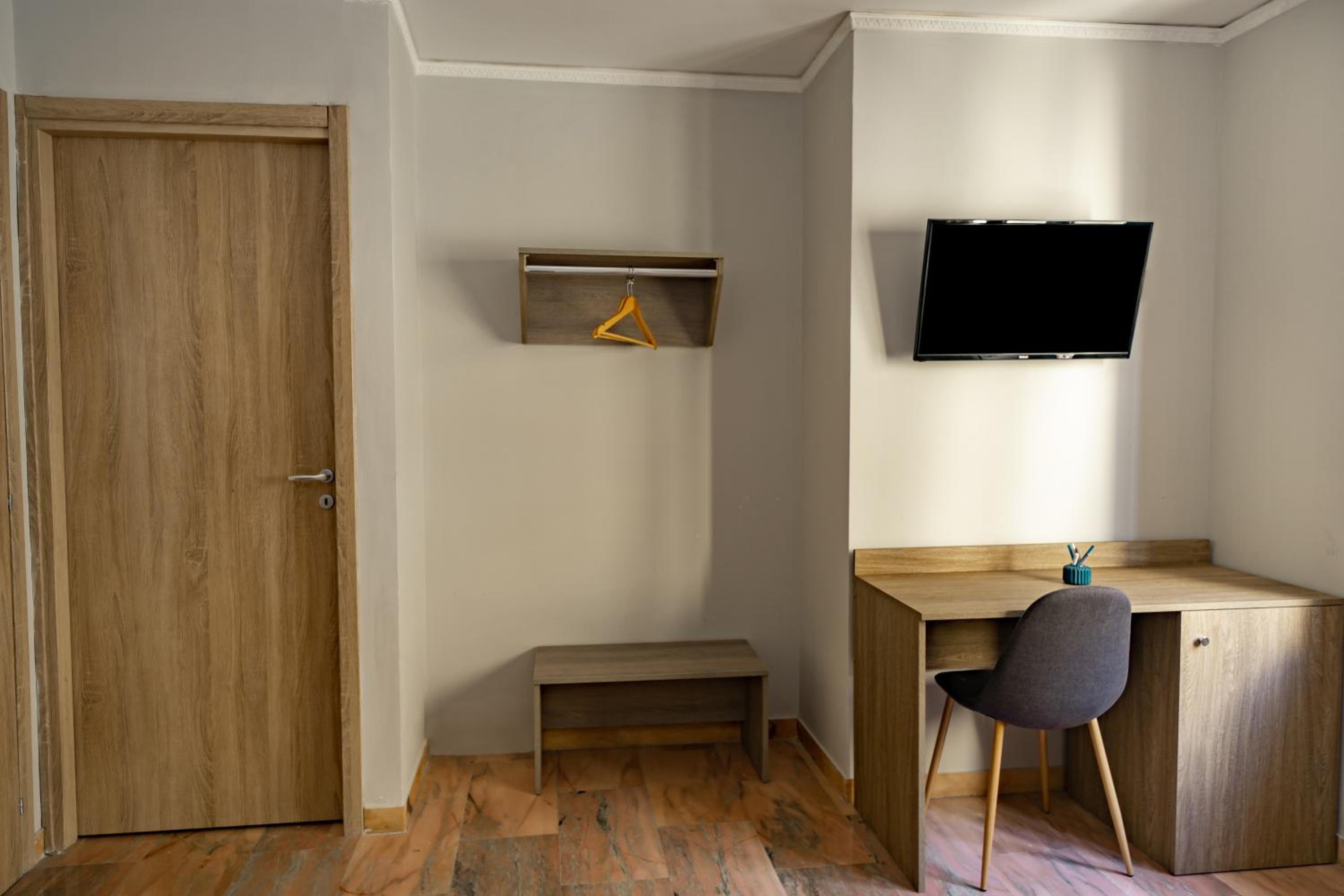 Economy Double Room - Photo 1