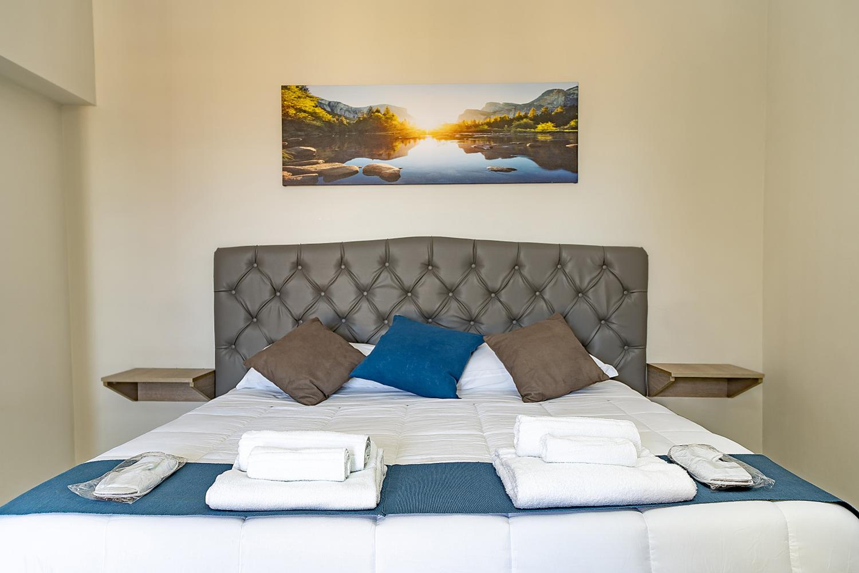 Standard Double or Twin Room with Sea View photo 1