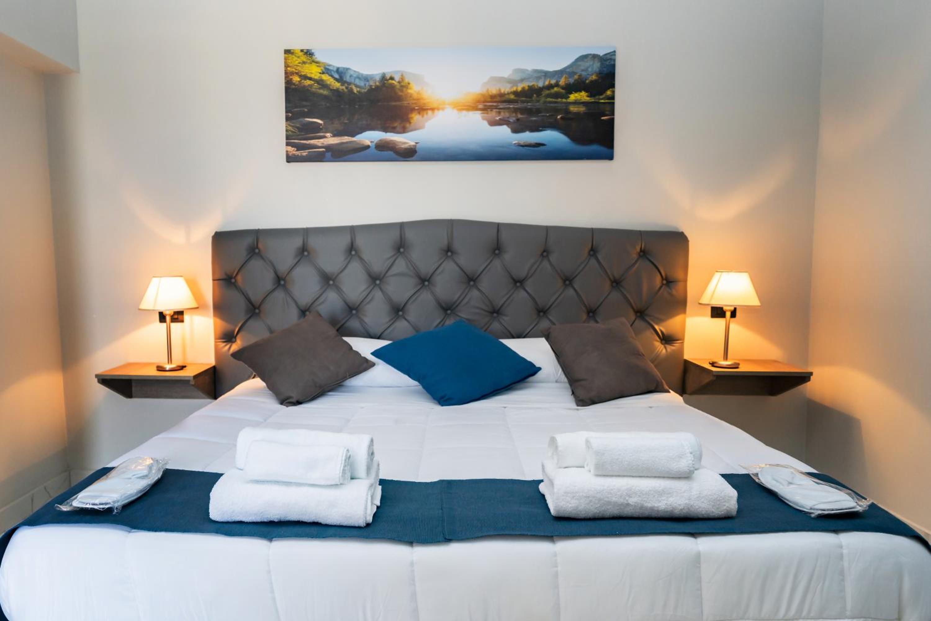 Standard Double or Twin Room with Sea View photo 2