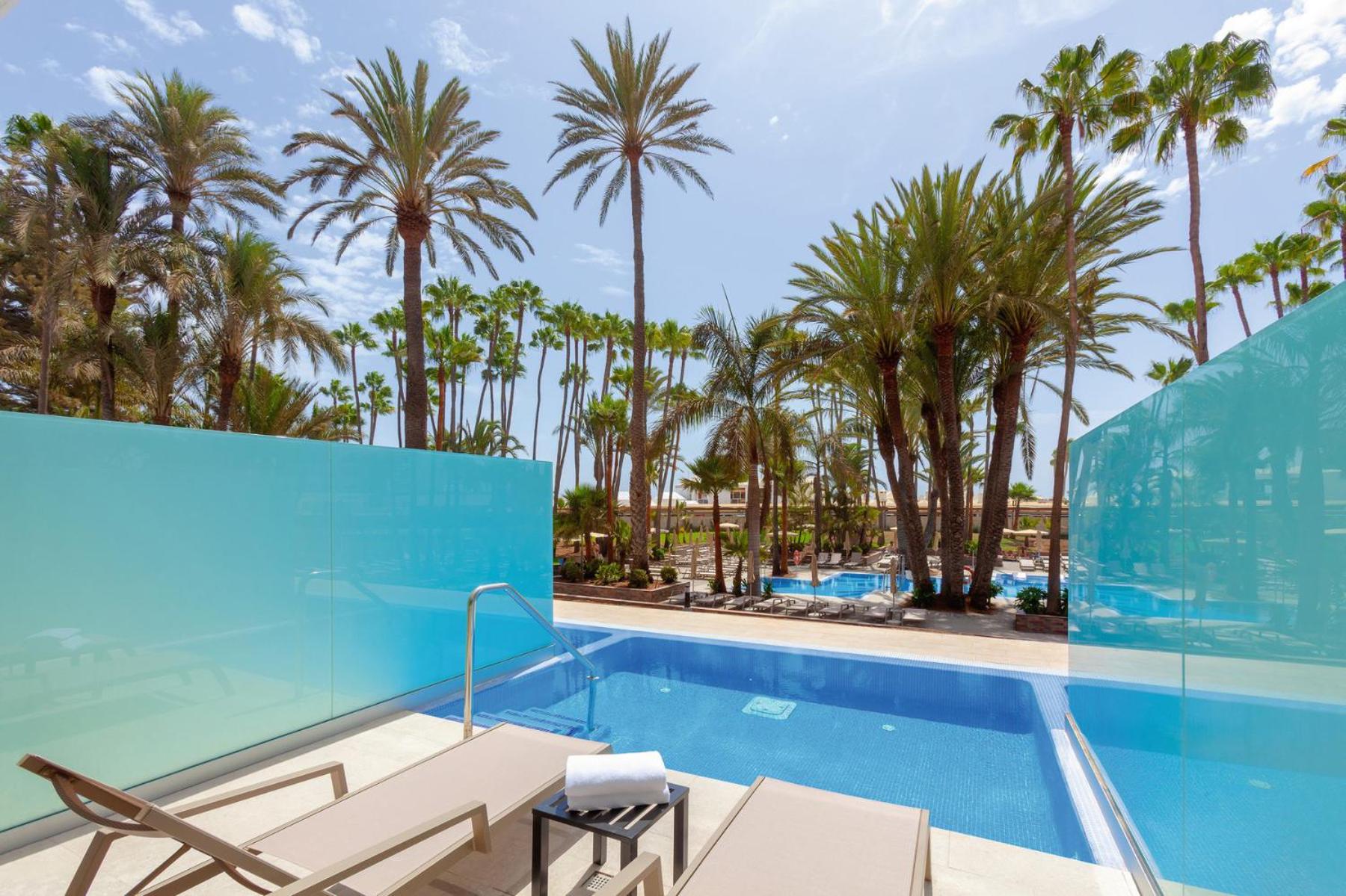 Double Room with Private Pool (Only Adults) - Photo 2