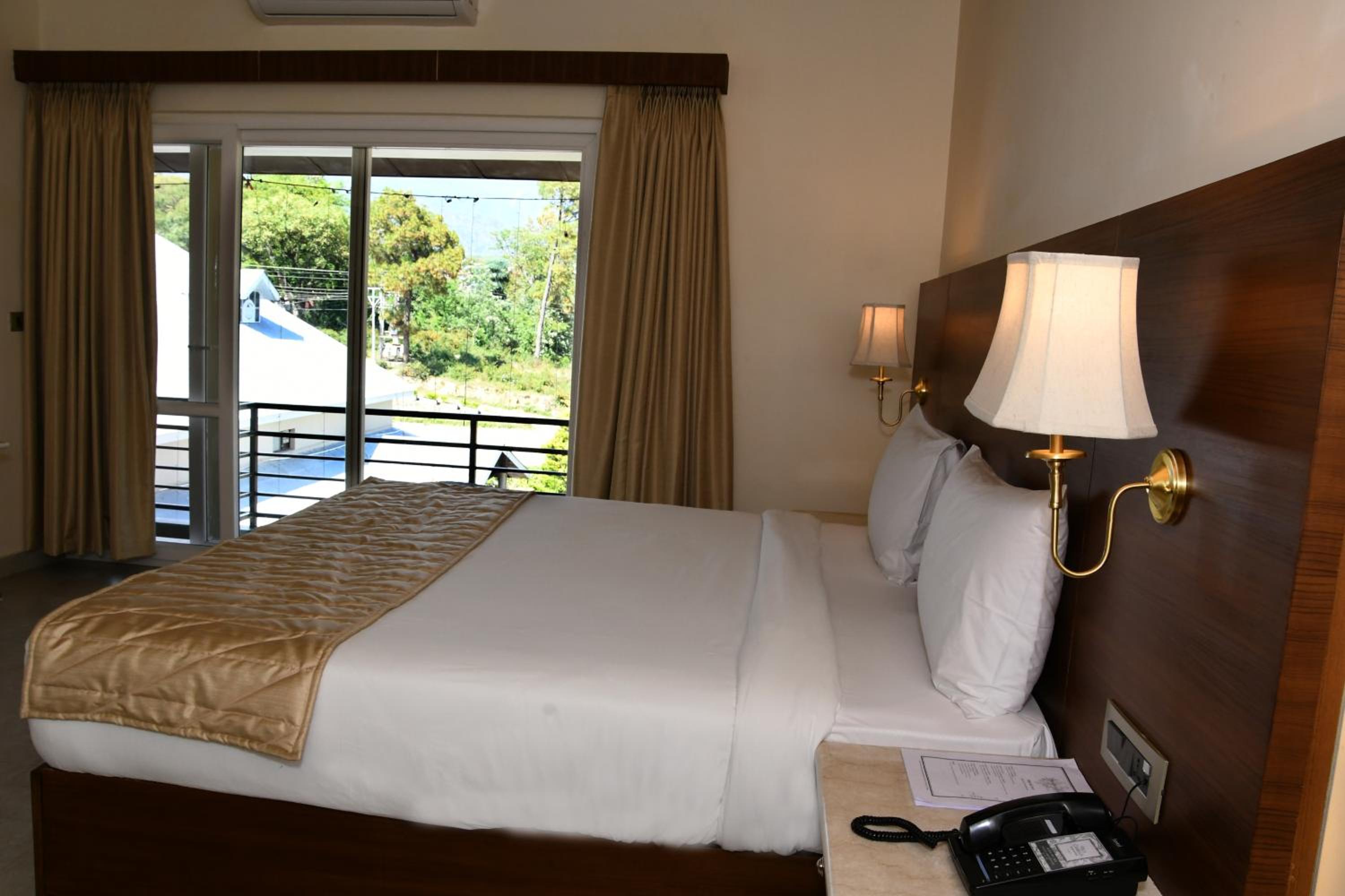 Double Room with Balcony photo 3