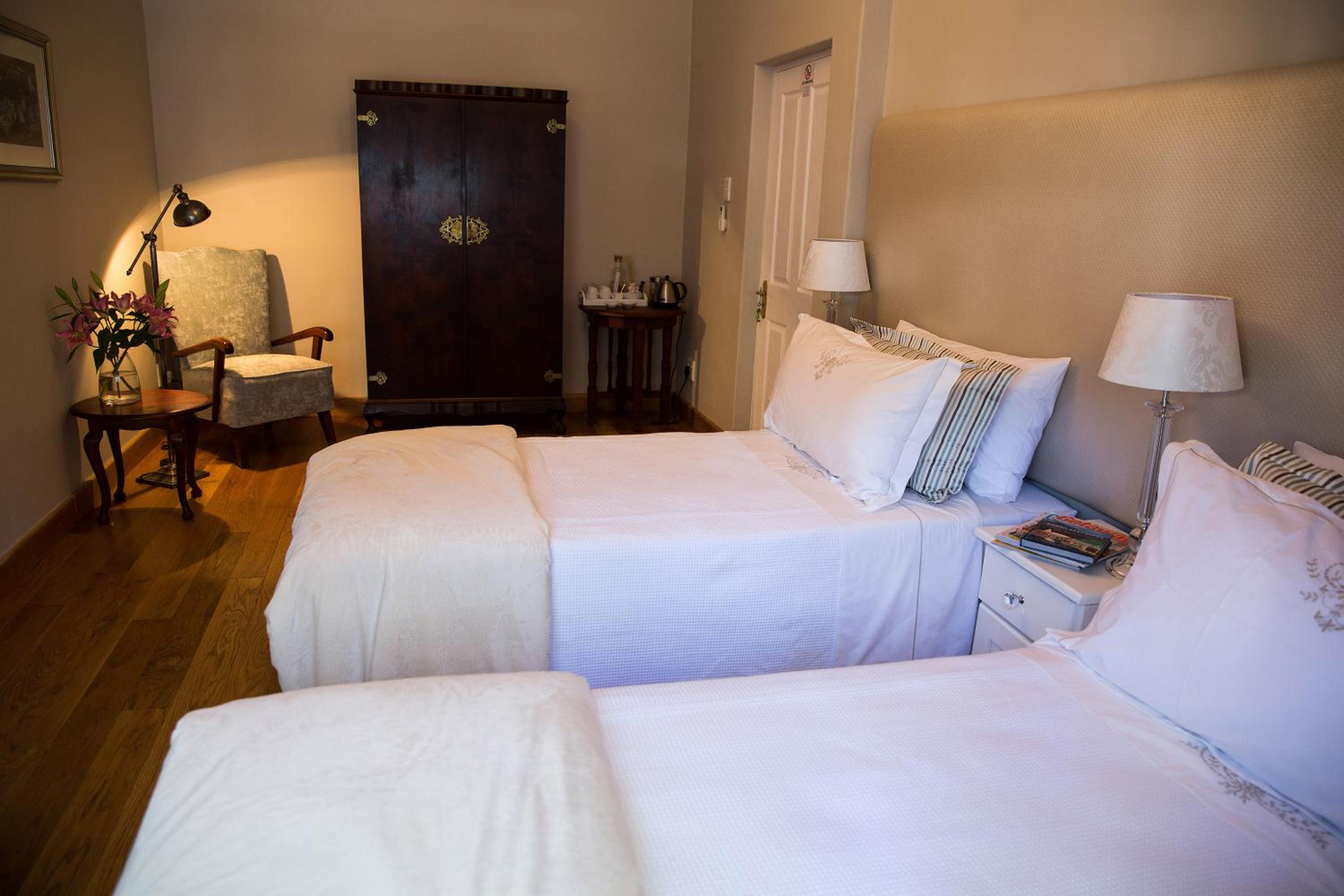 Standard Double or Twin Room photo 2