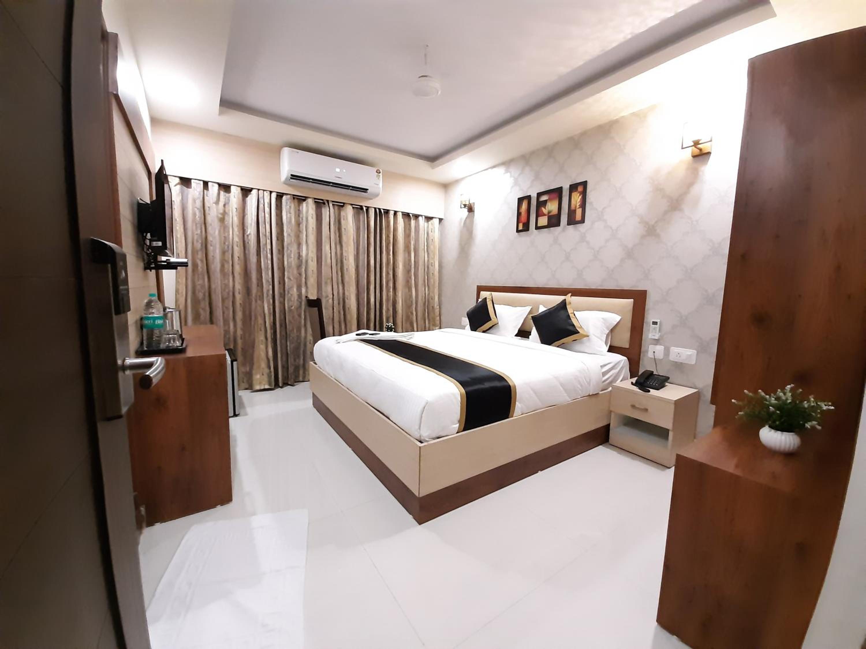 Premium Room - Photo 6
