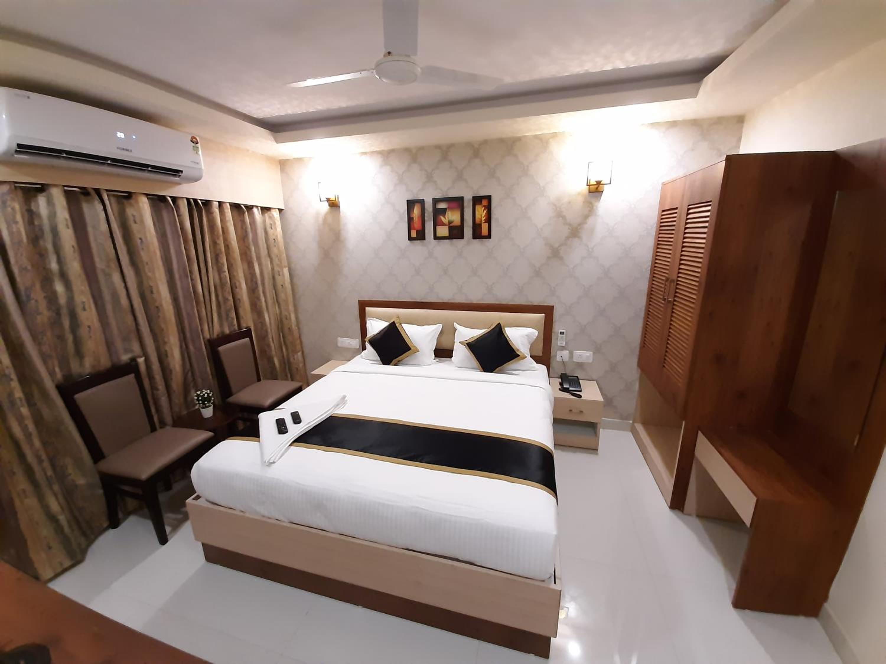 Premium Room - Photo 9