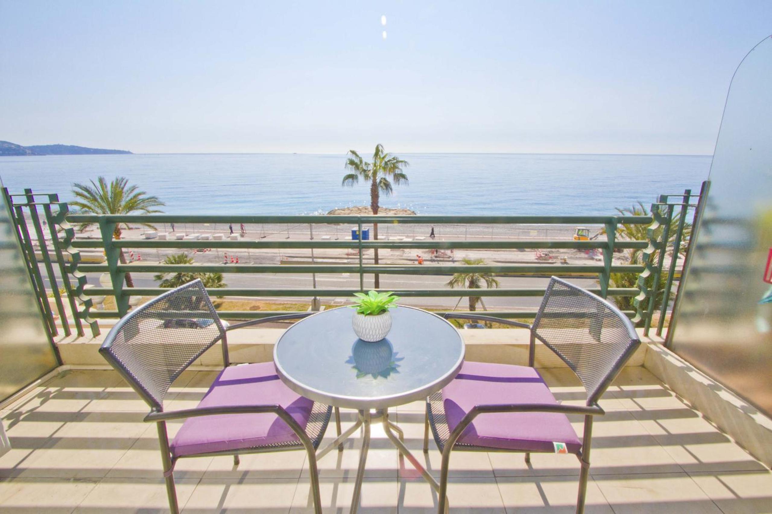 Studio Apartment with Sea View