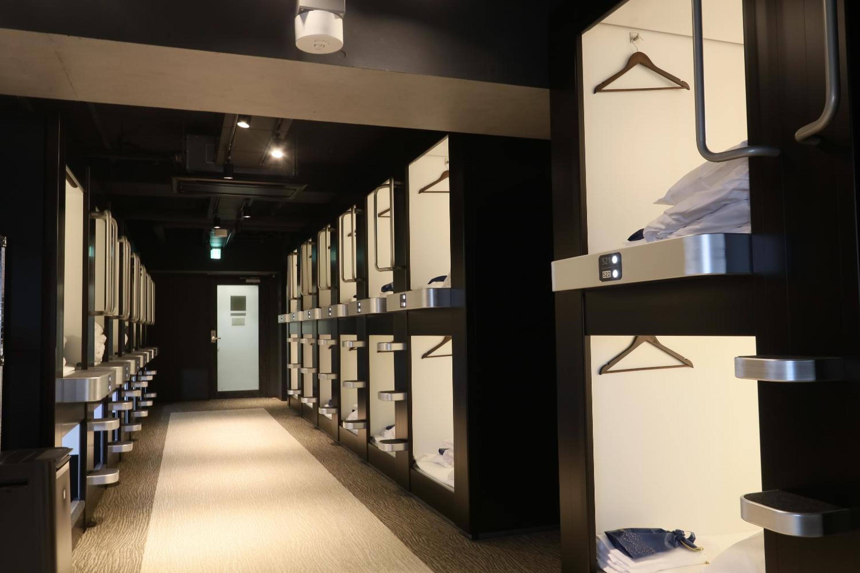 Capsule Room for Female 