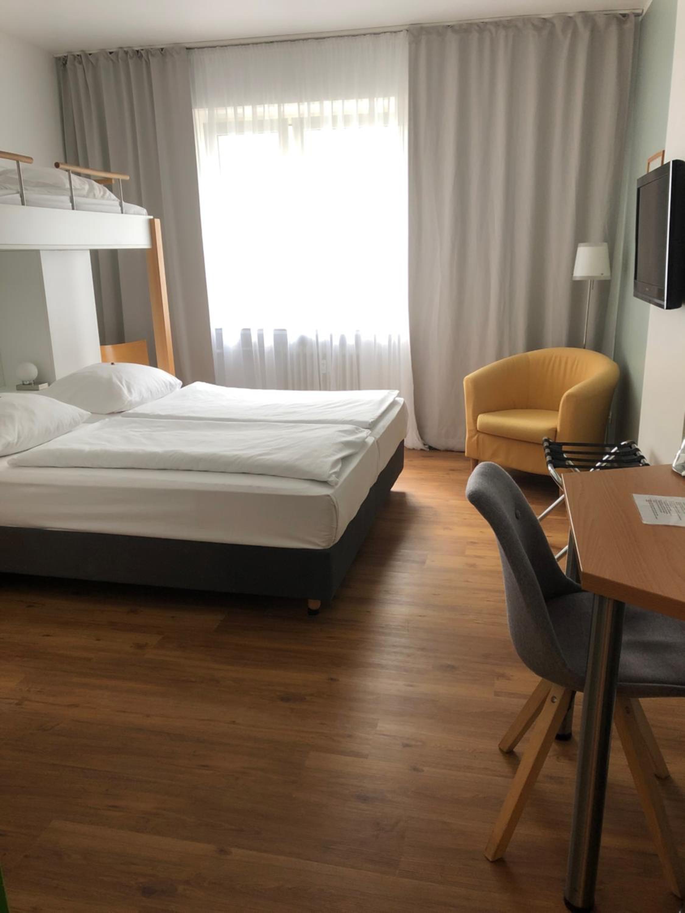 Triple Room - Photo 7