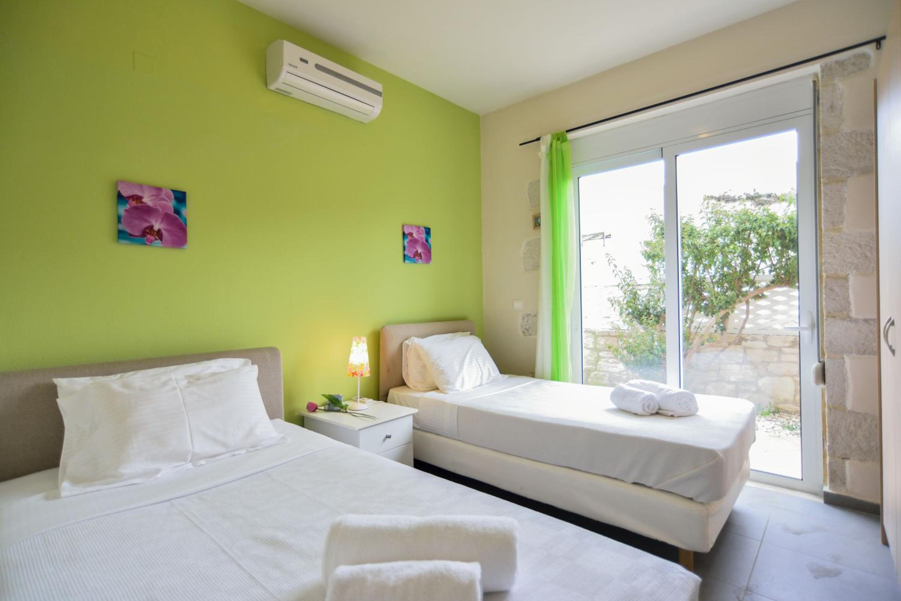 Villa - Beach Front photo 3