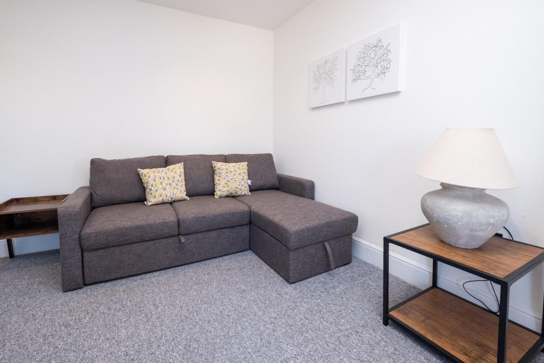 Two-Bedroom Apartment photo 2