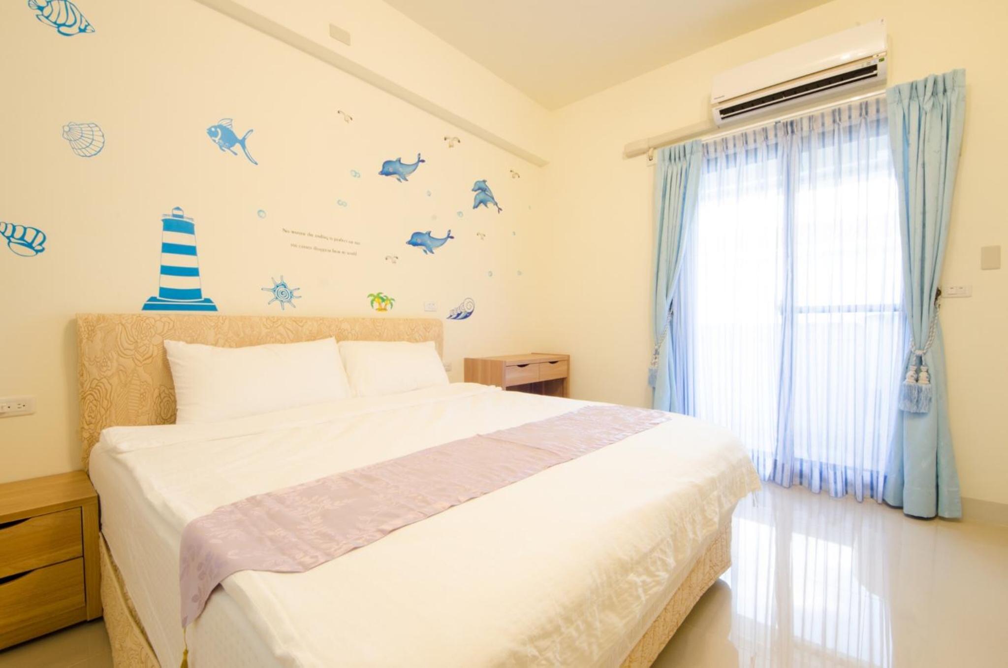 Queen Room photo 1
