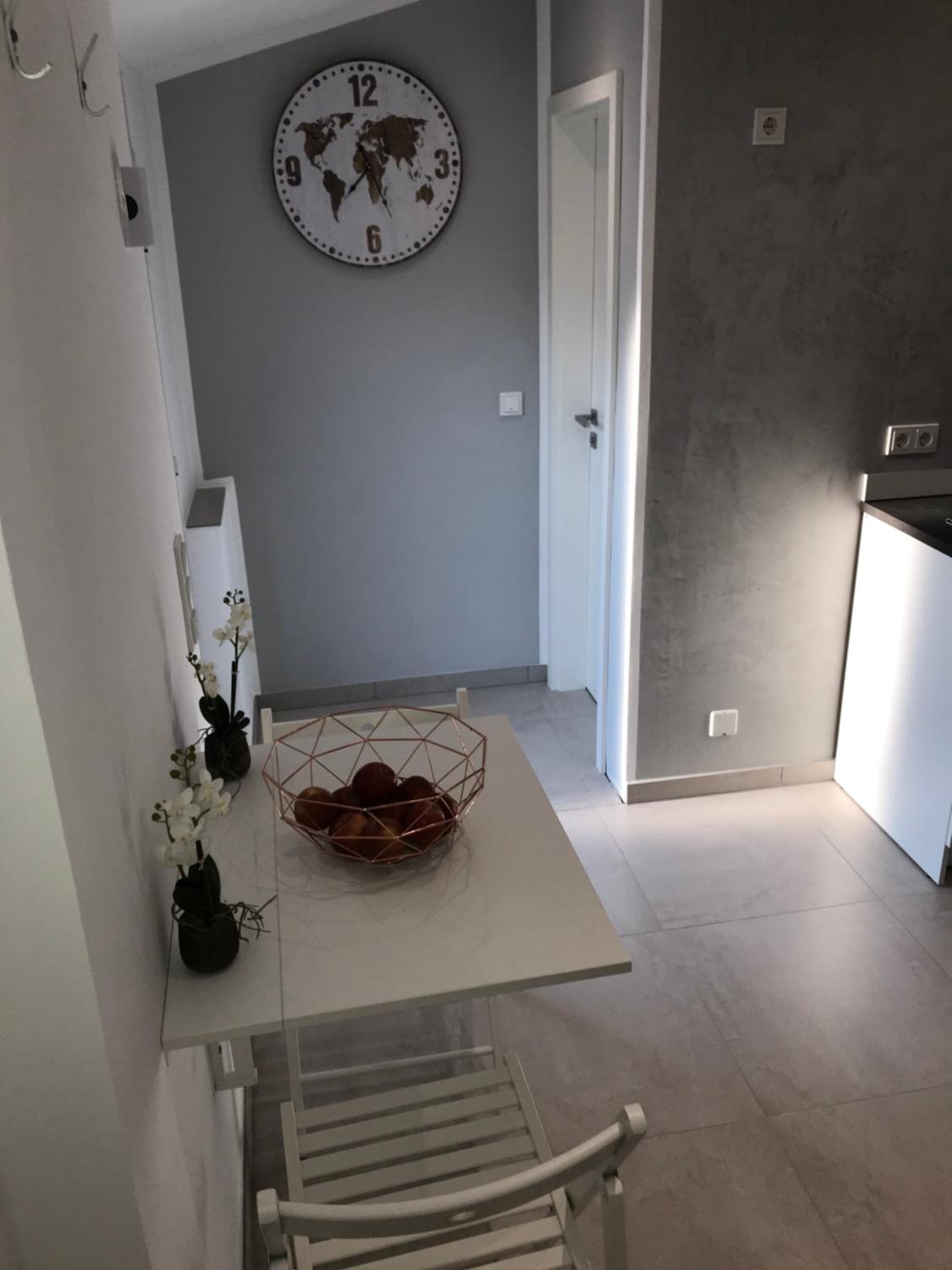Studio Apartment - Photo 12