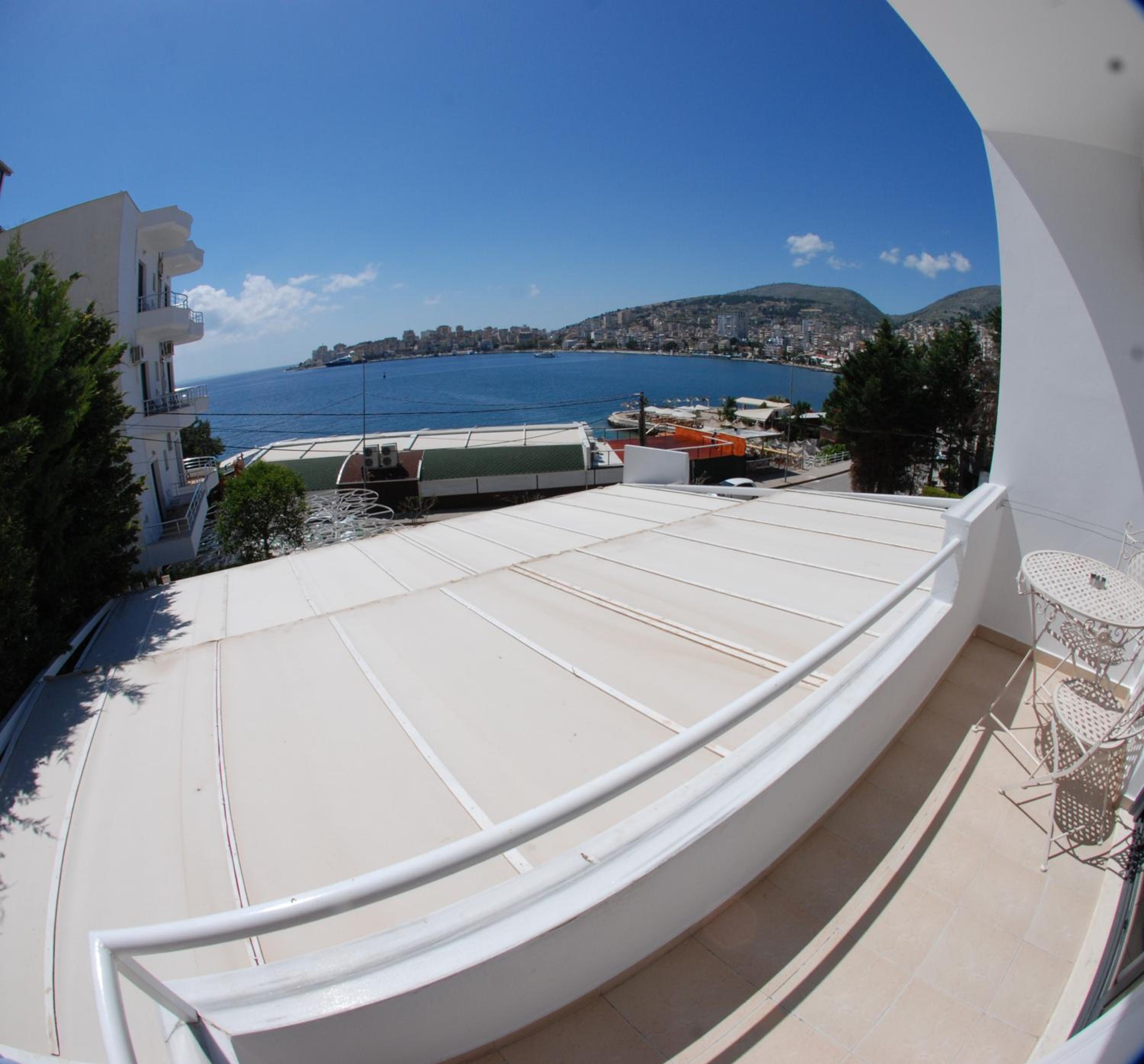 Deluxe Triple Room with Sea View photo 2