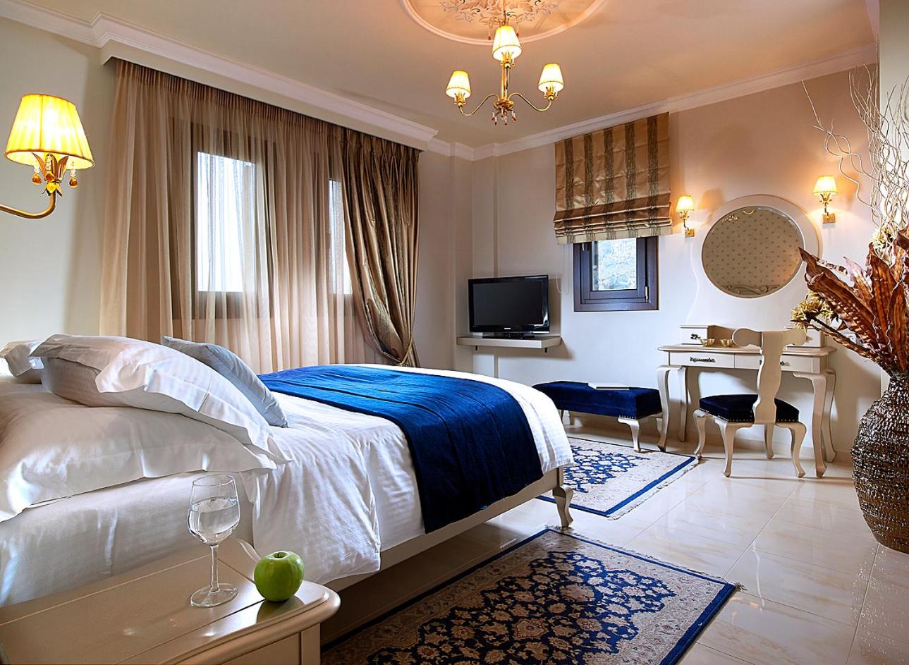 Stevalia Deluxe Suite with balcony and Panoramic Sea View
