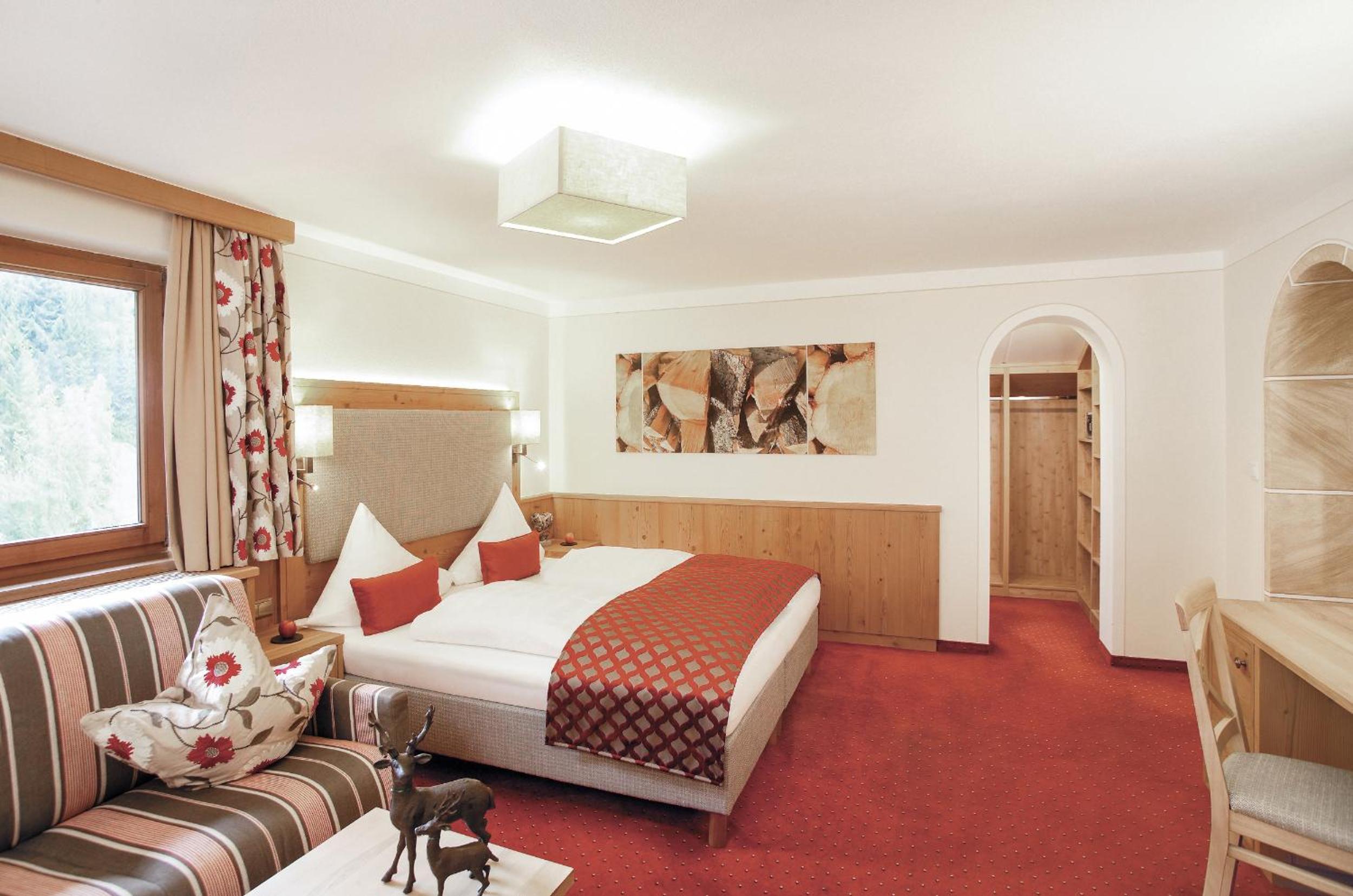 Mansard Room without Balcony photo 1