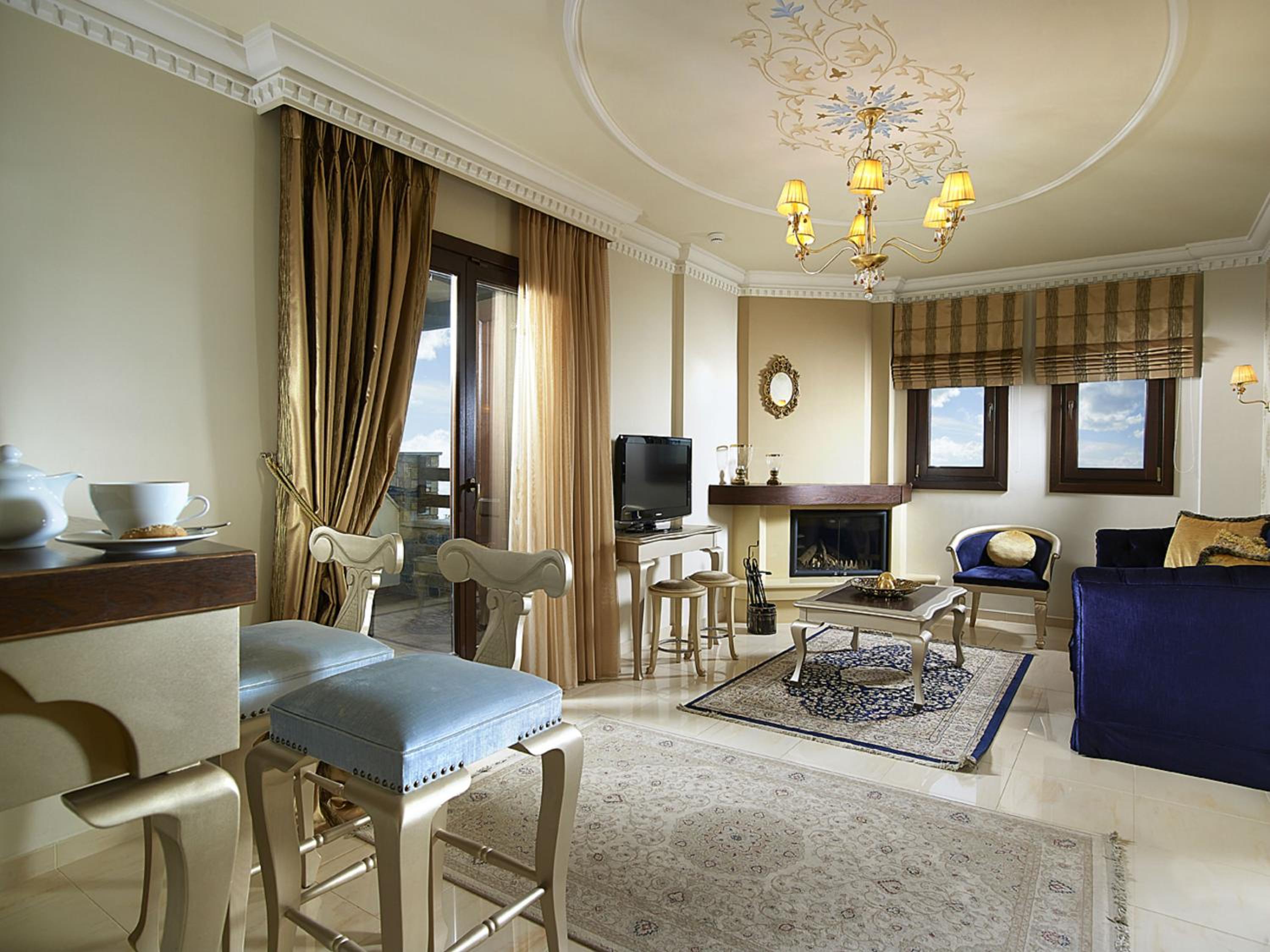 Stevalia Deluxe Suite with balcony and Panoramic Sea View, photo 6
