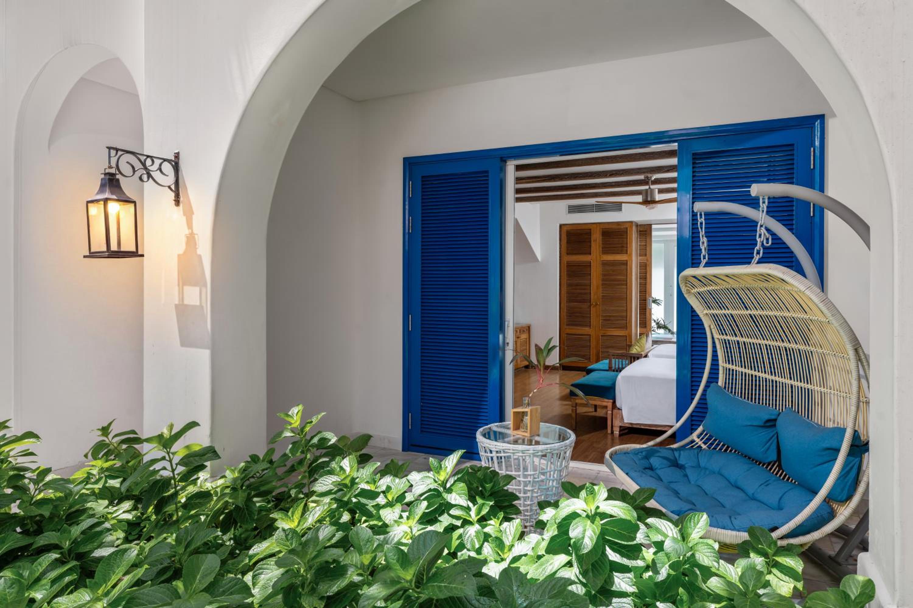 Triple Room with Pool View