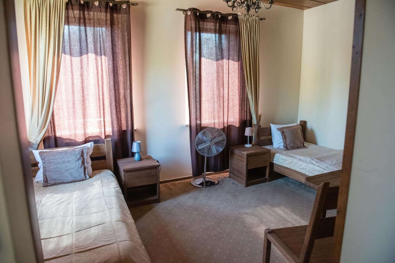 Twin Room - Photo 1