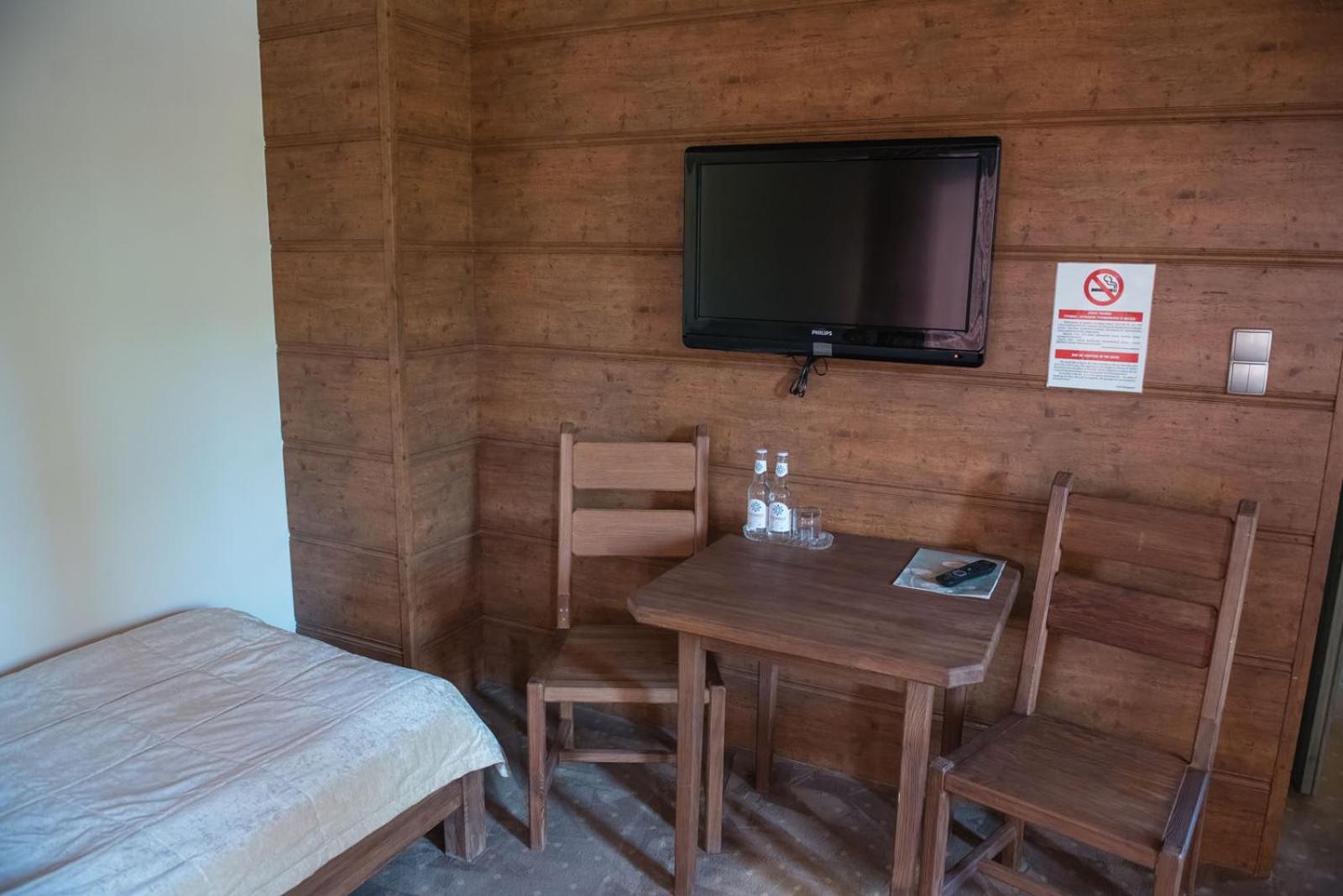 Twin Room - Photo 3