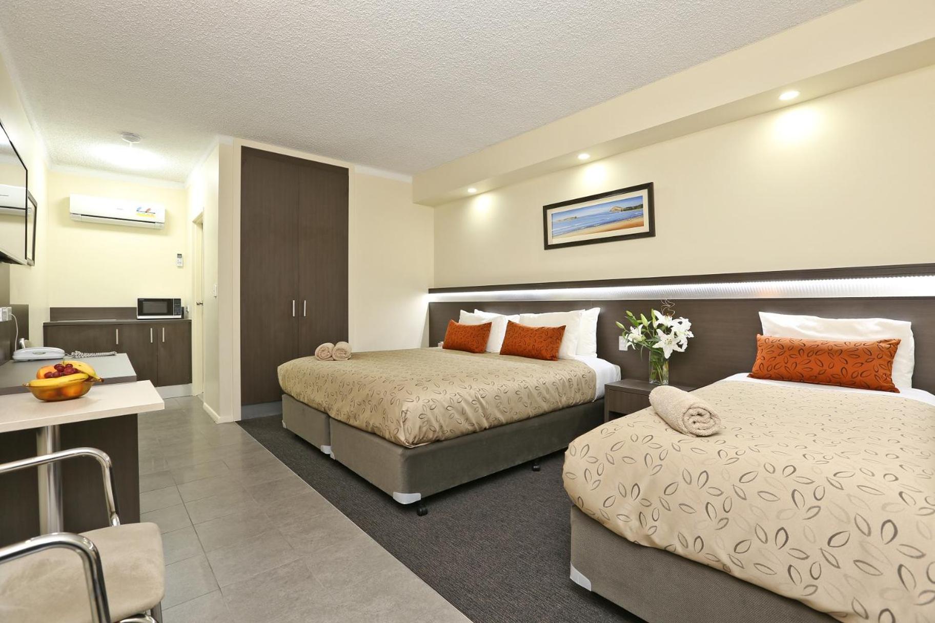 Superior Double or Twin Room photo 3