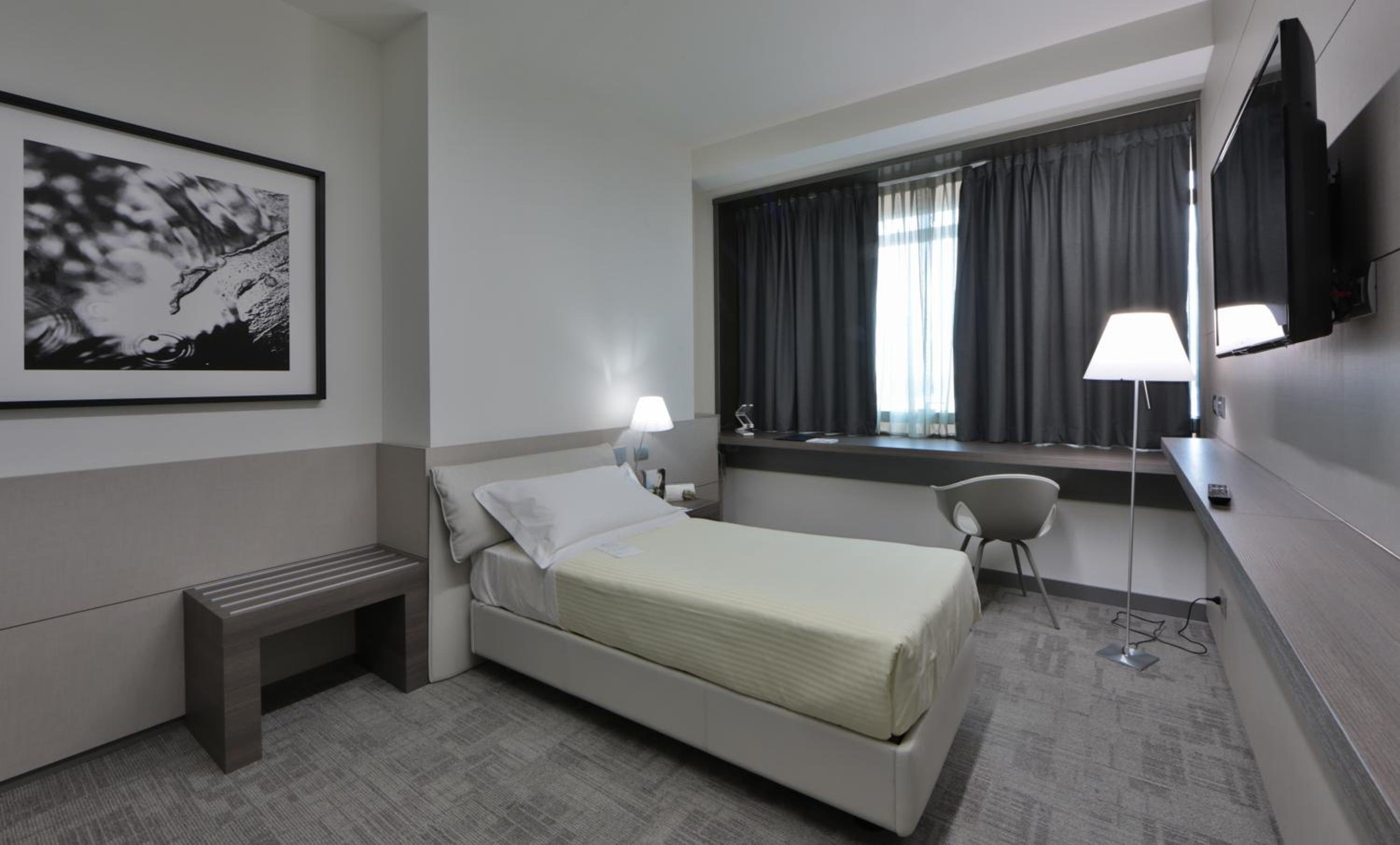 Classic Single Room