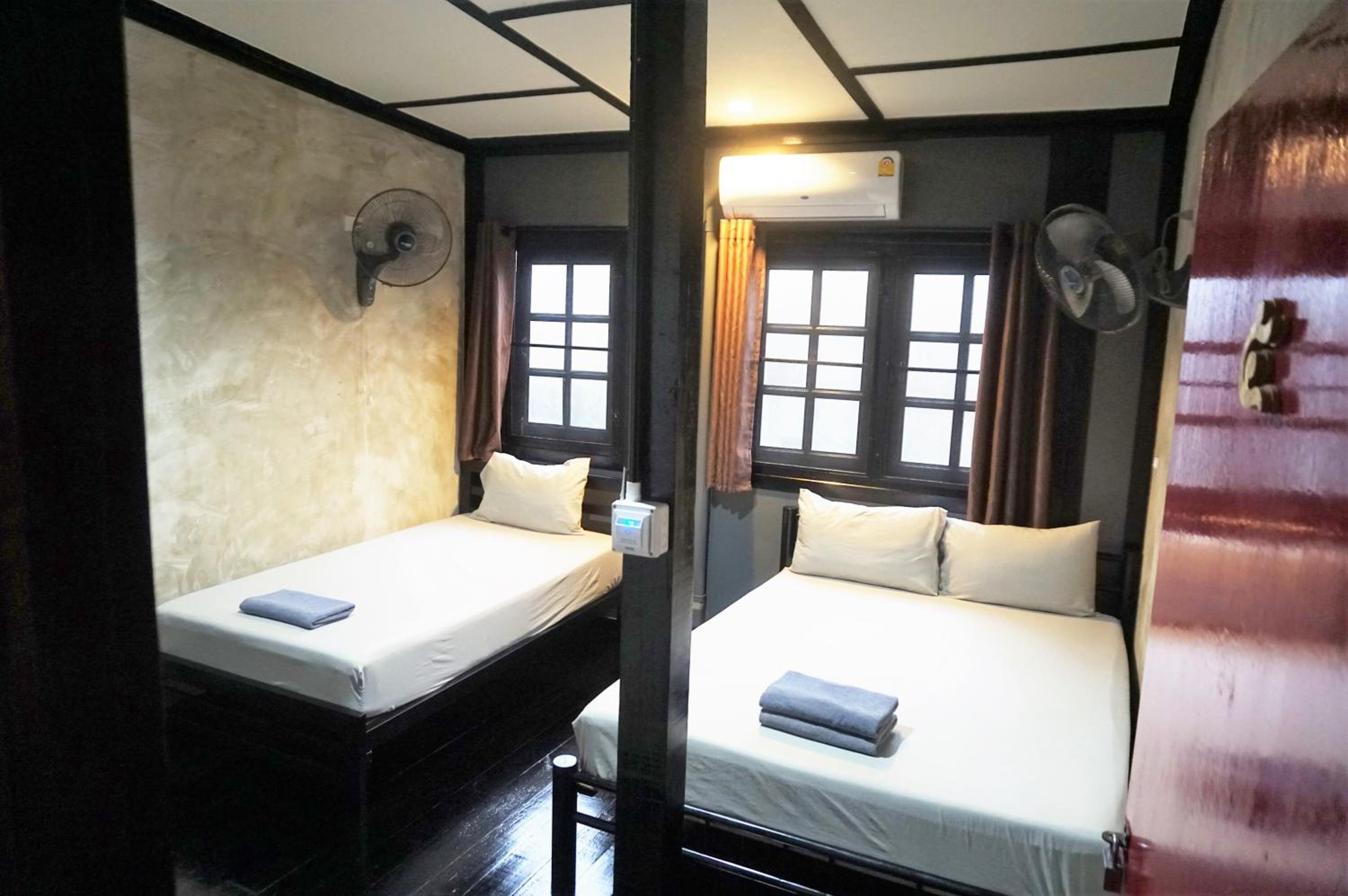 Triple Room with Shared Bathroom photo 1