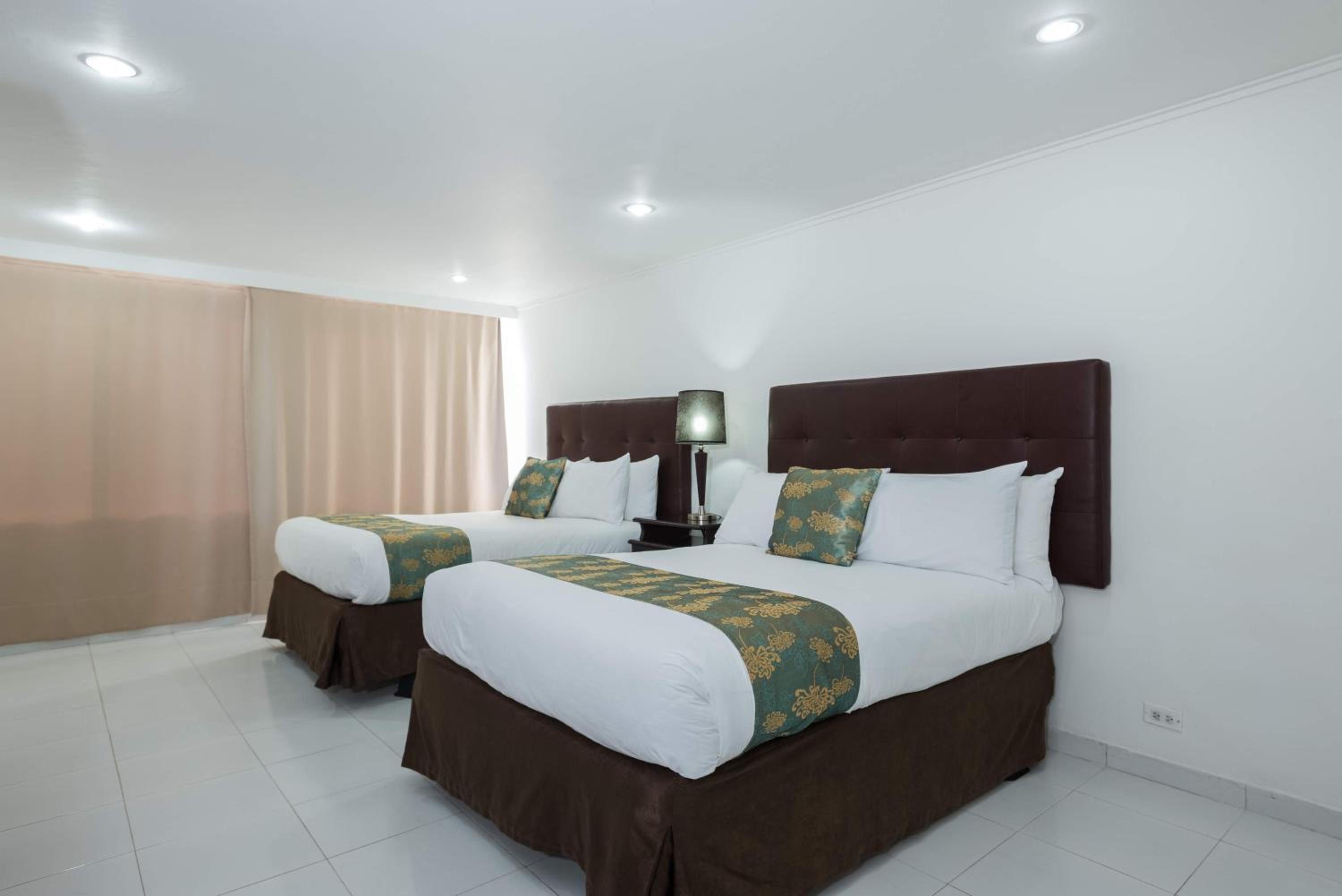 Standard Double or Twin Room photo 3