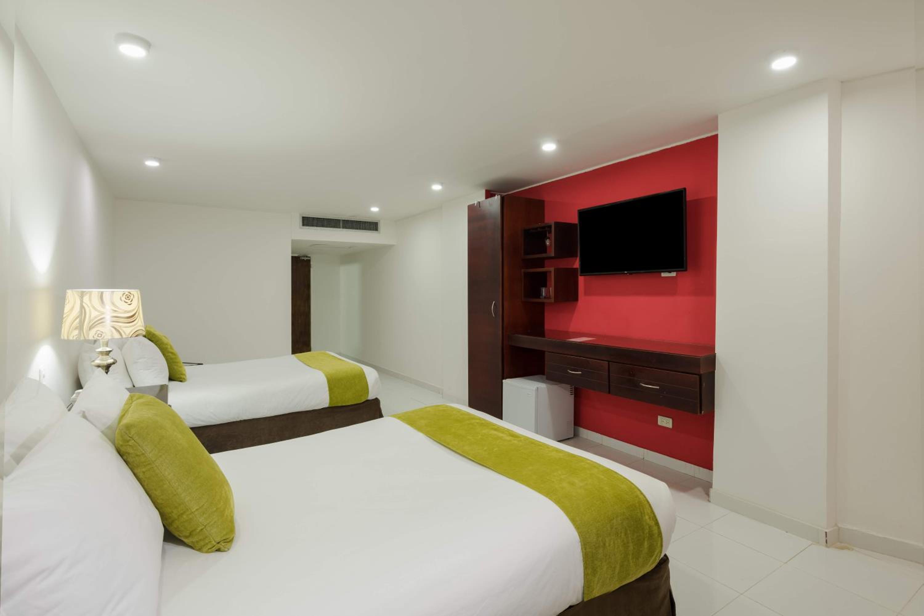 Standard Double or Twin Room photo 2