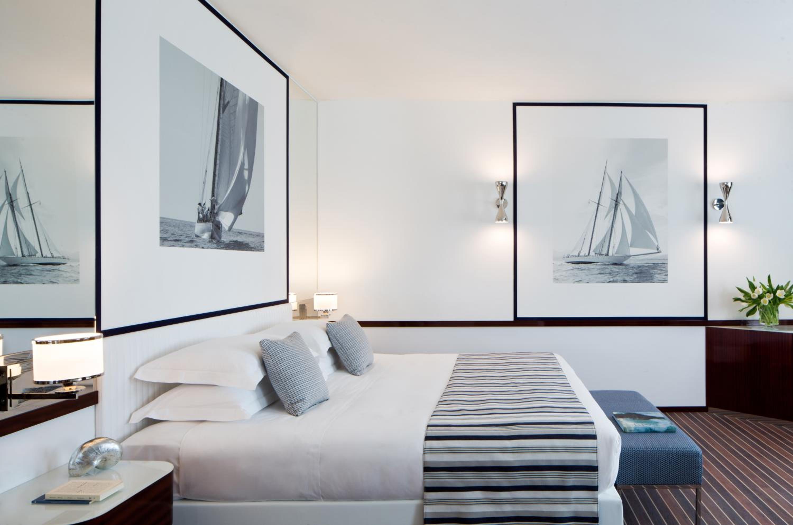 Experience luxury and comfort in your perfect getaway!