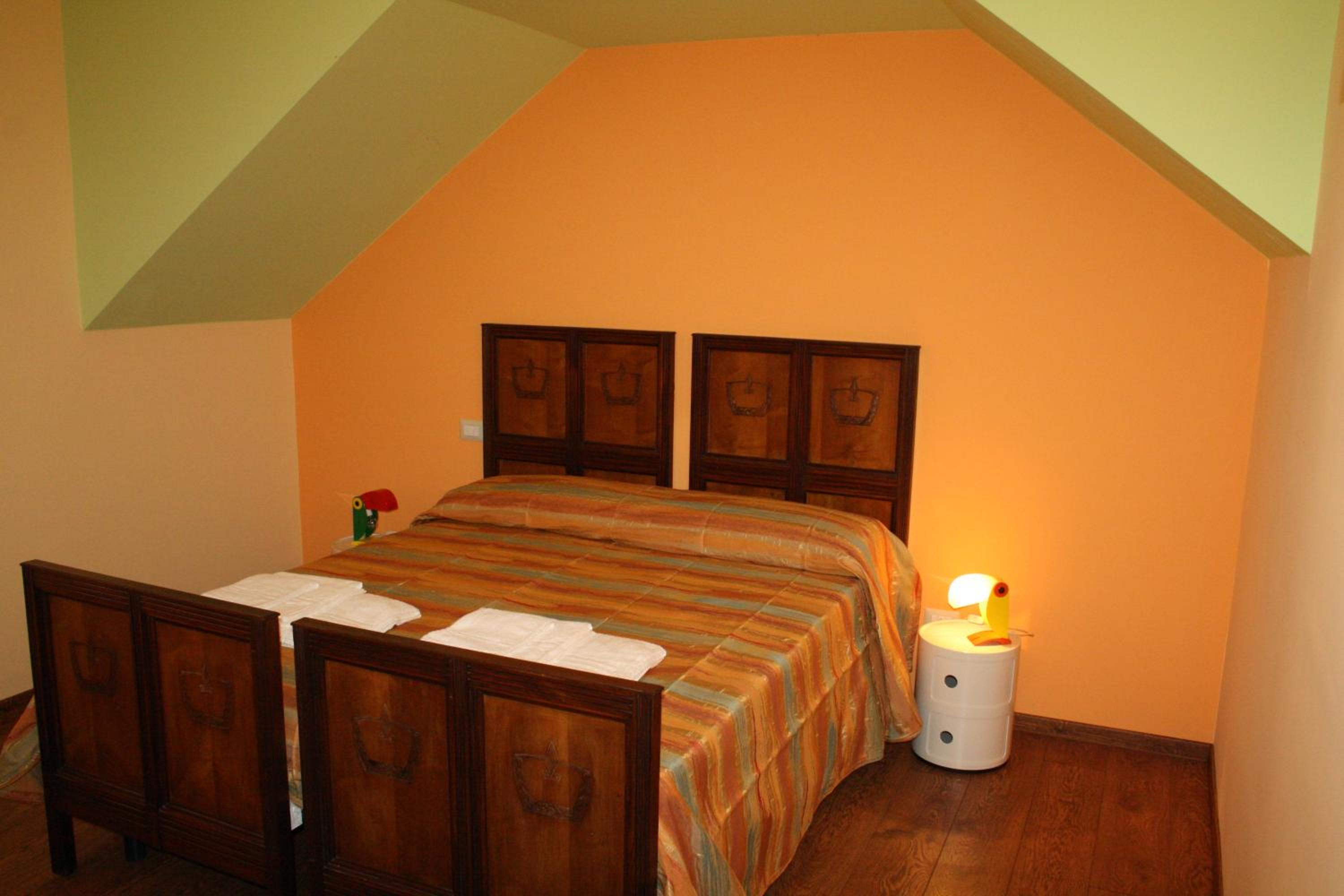 Double Room - Photo 5